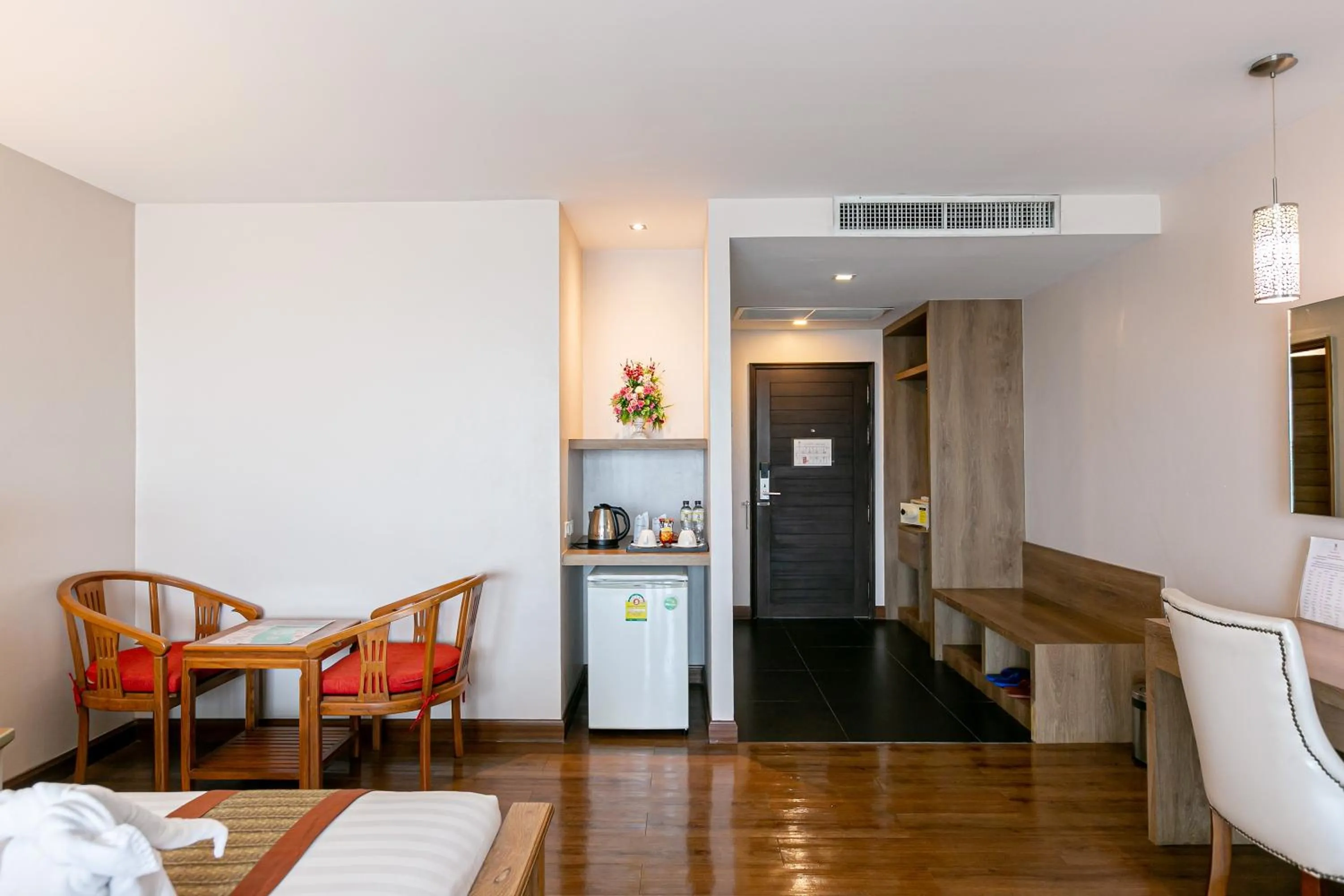 Living room in Grand Ratchapruek Hotel