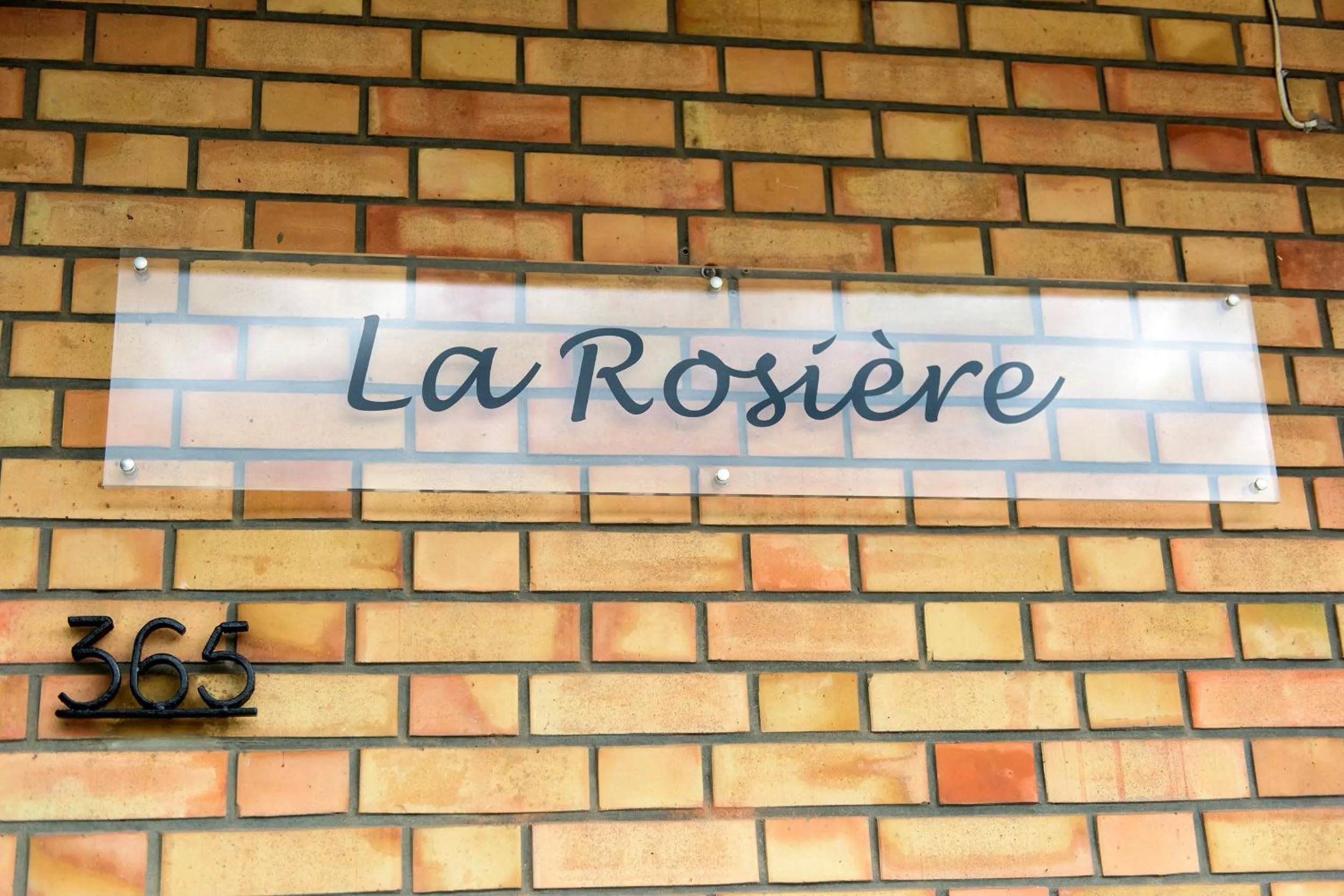 Property building in La Rosière de Marcq