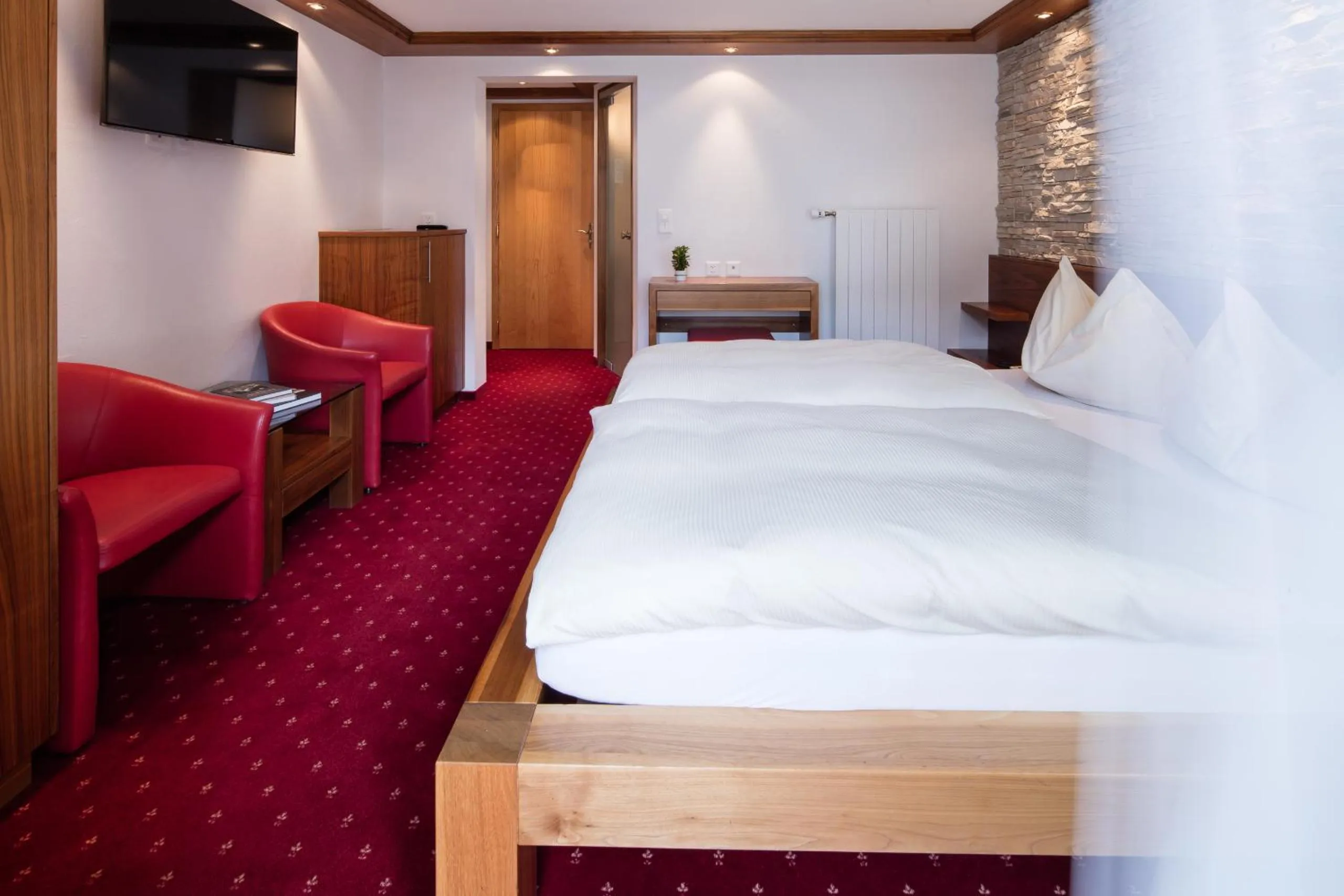 Bed in Hotel Continental