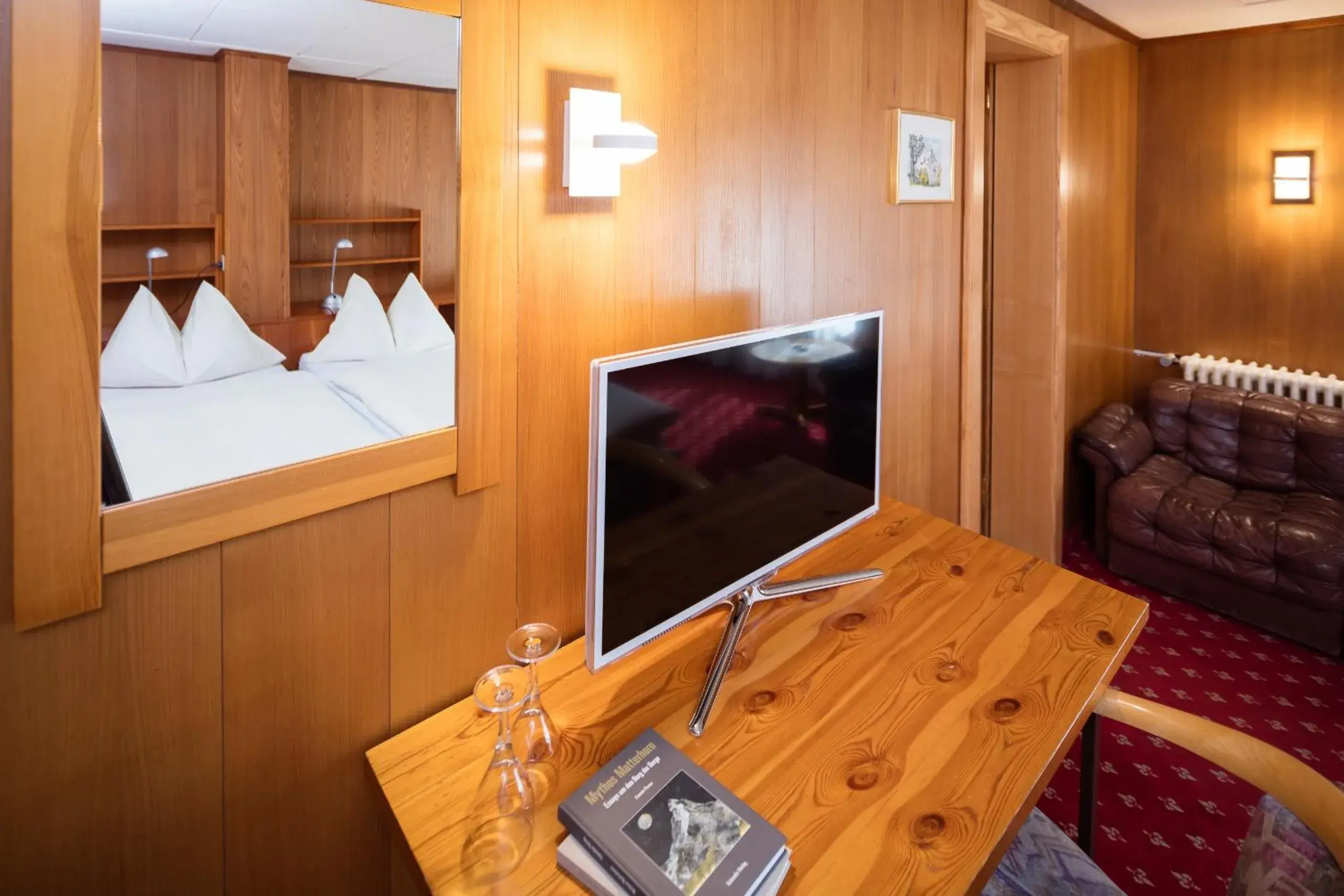 Deluxe Double Room in Hotel Continental Deluxe Double Room in Hotel Continental