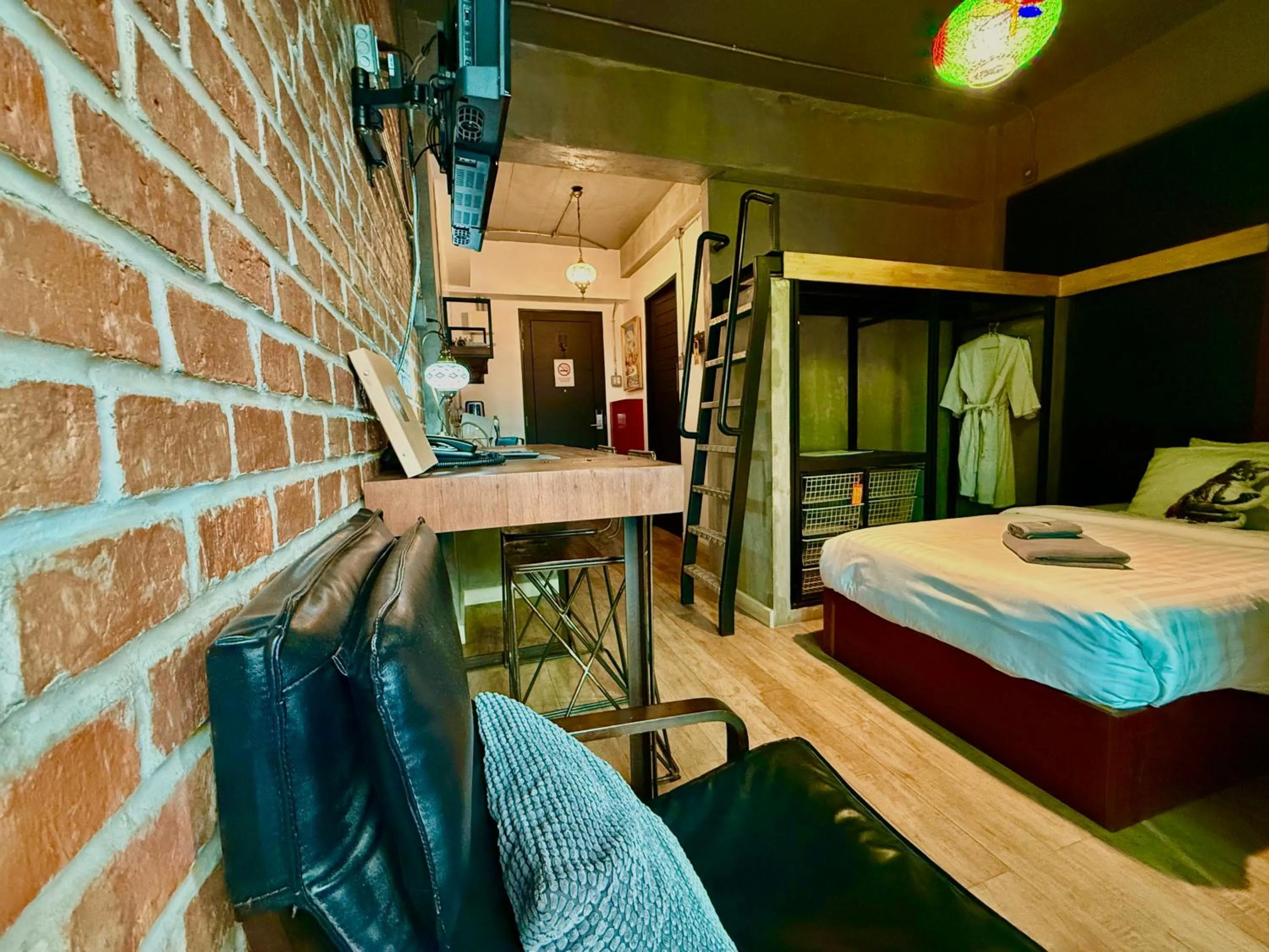 Bed in Rent V38 #420 friendly Thailand