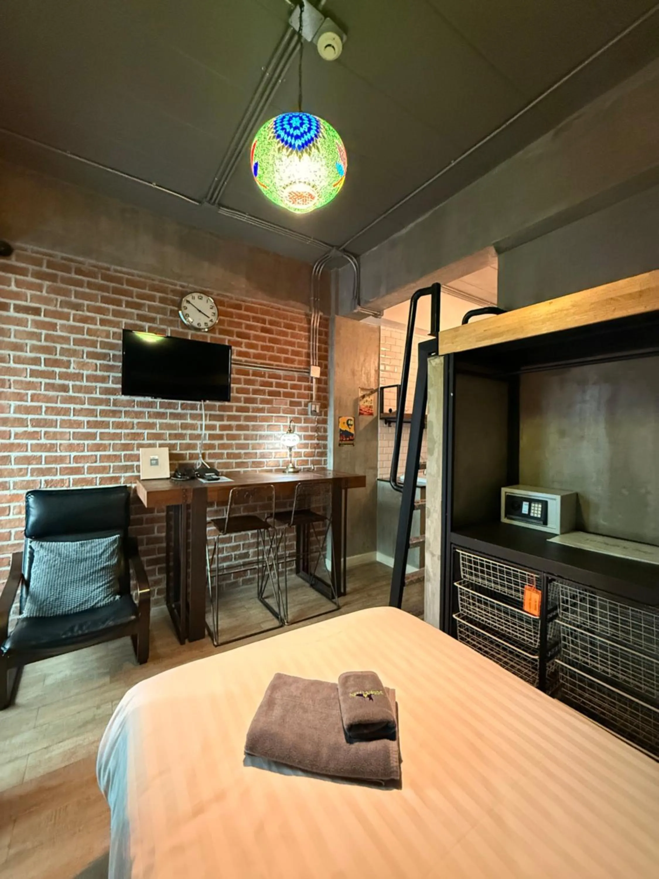 Bed in Rent V38 #420 friendly Thailand