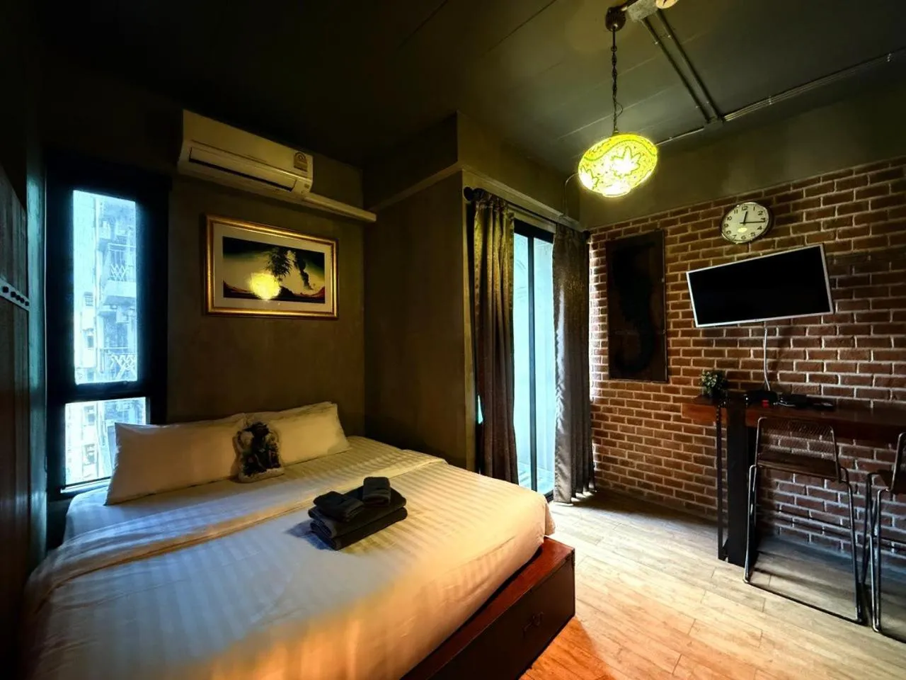 Bedroom, Bed in Rent V38 #420 friendly Thailand