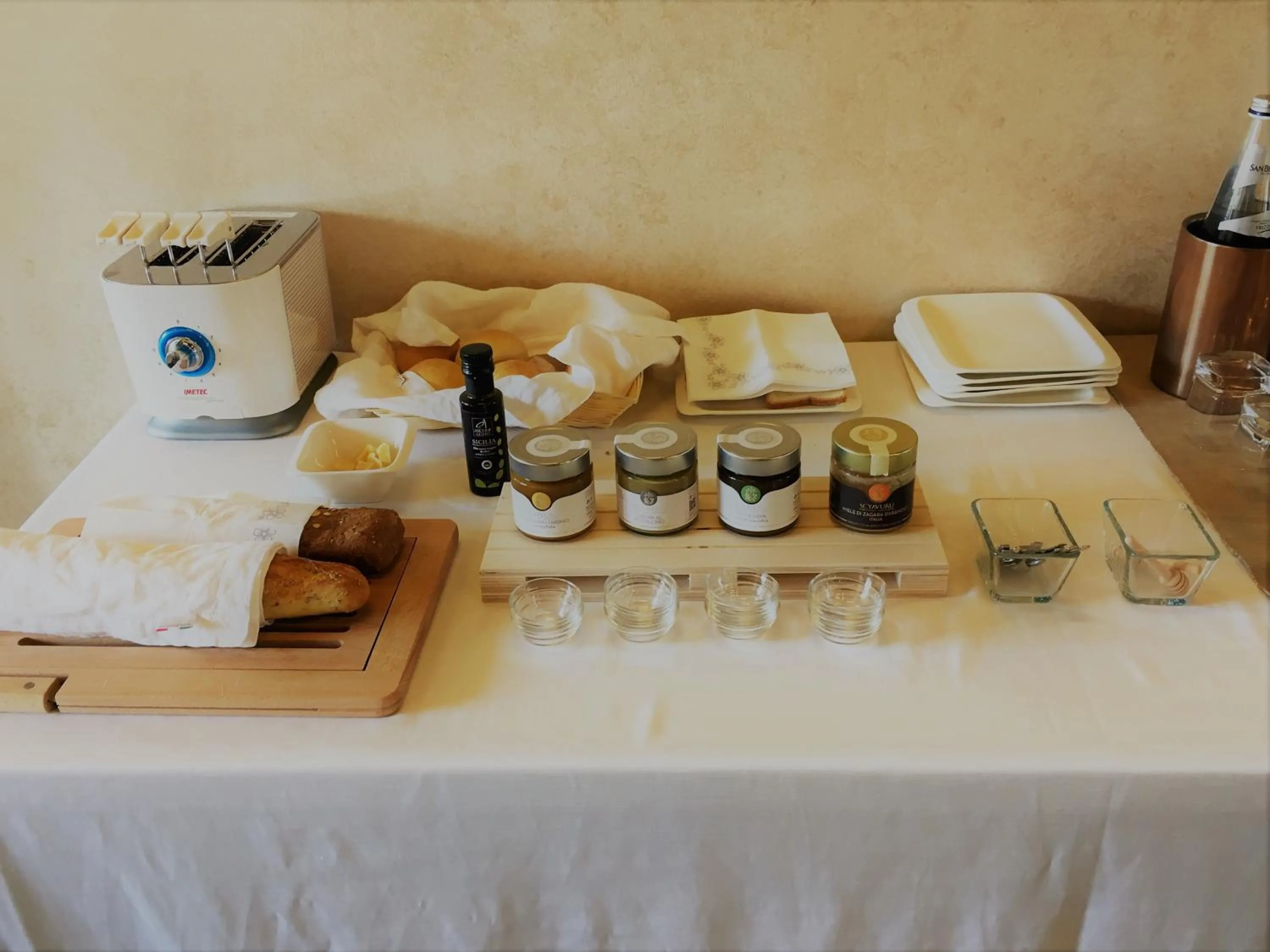 Breakfast in Archeo Hotel