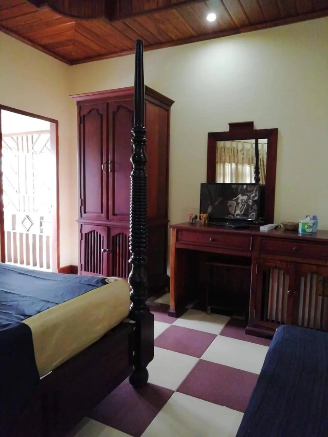 Bed in Sakura Wood House