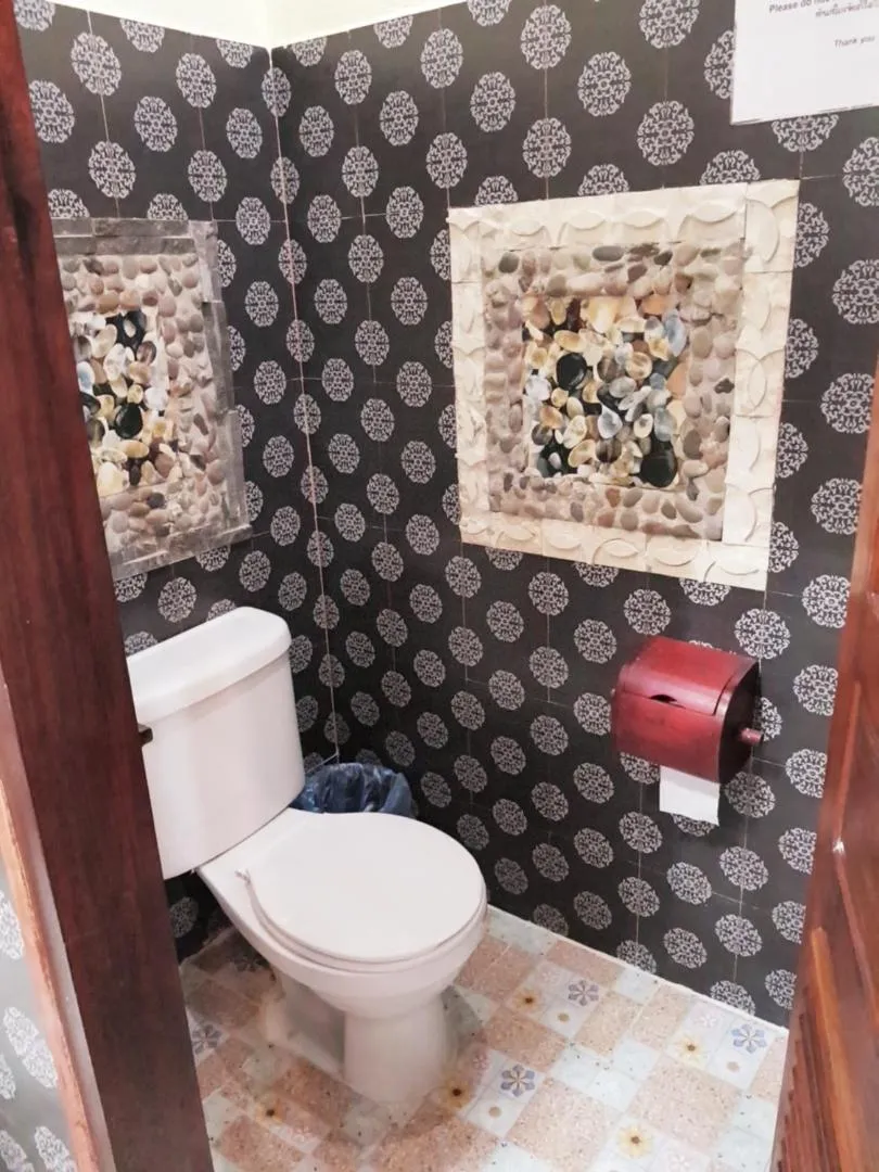 Shower in Sakura Wood House