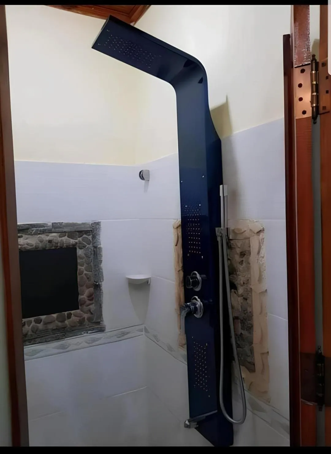 Shower in Sakura Wood House