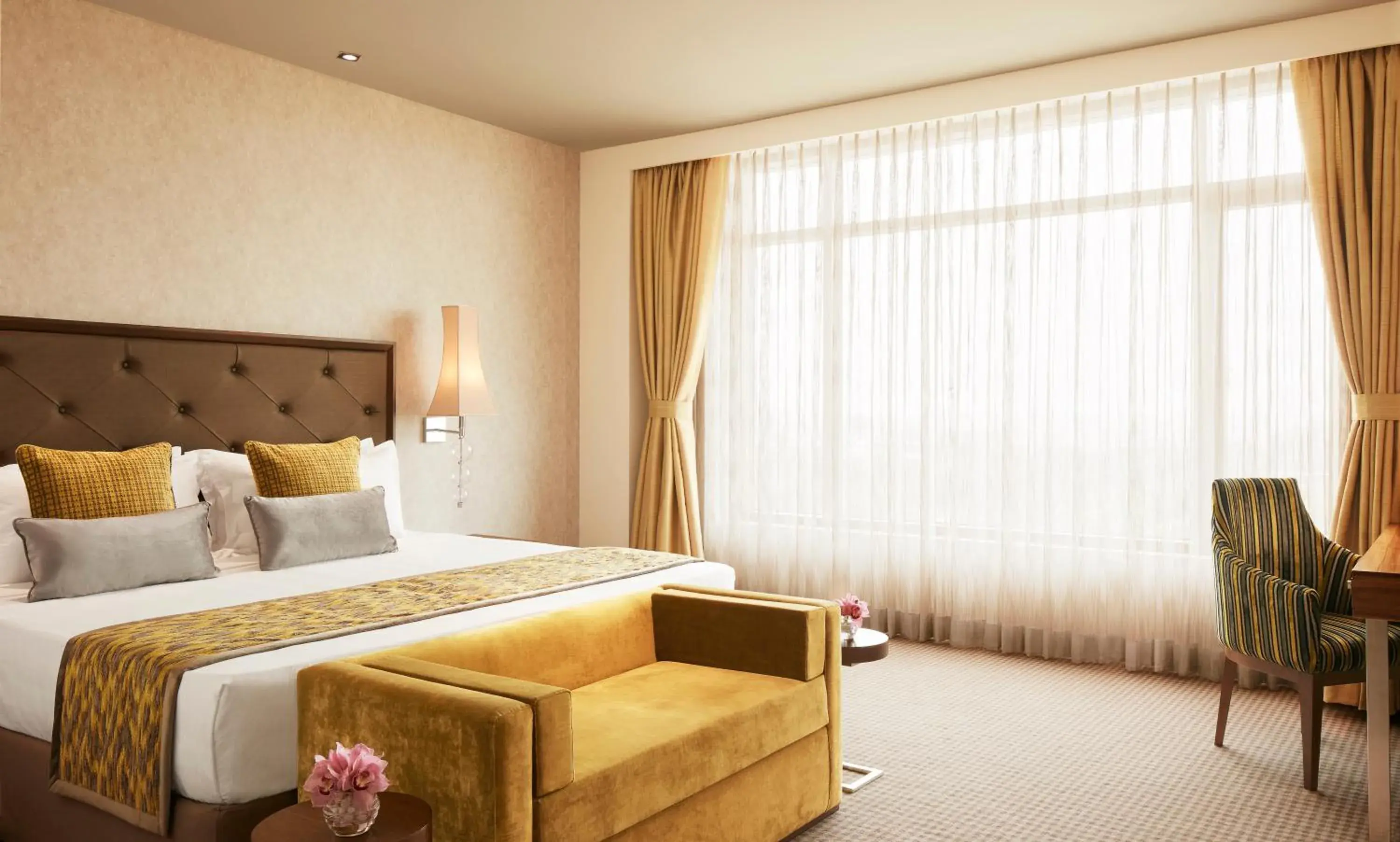 Taj Club Premium Rooms with one-way airport transfer & Lounge Access - single occupancy in Taj Swarna, Amritsar Taj Club Premium Rooms with one-way airport transfer & Lounge Access - single occupancy in Taj Swarna, Amritsar