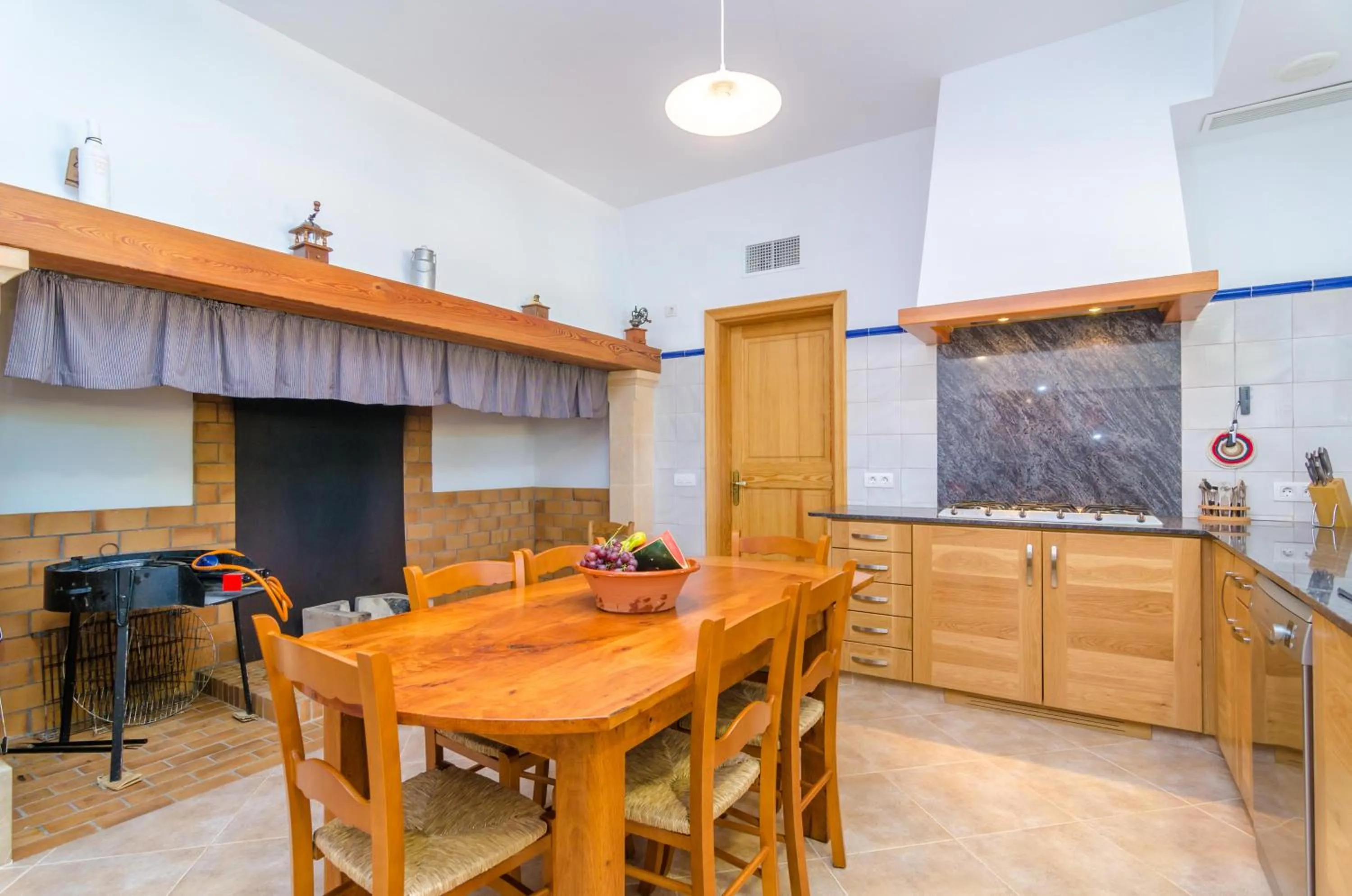 Kitchen or kitchenette in Son Fadri