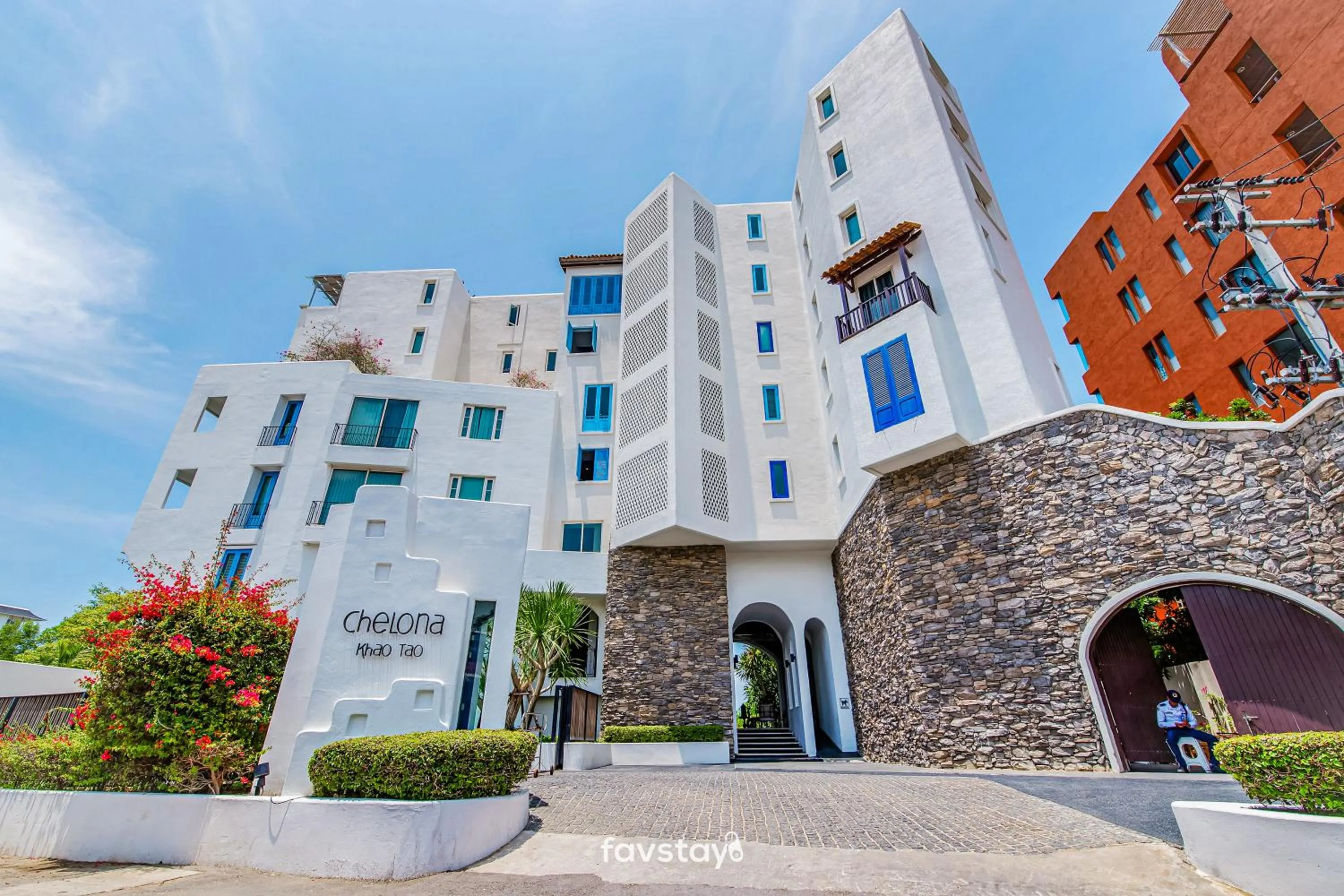 Property building in Chelona Hua Hin by Favstay