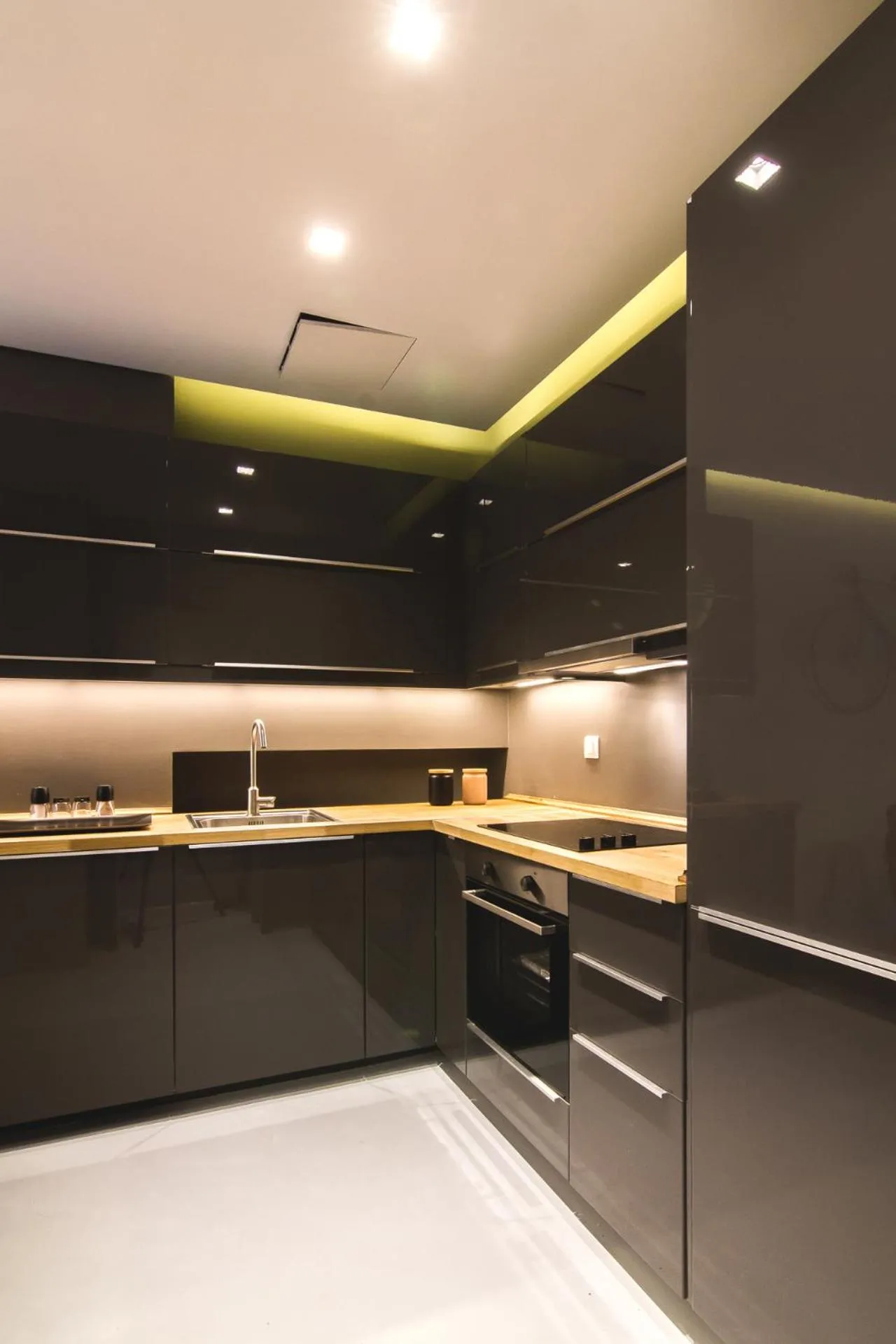 Coffee/tea facilities in Acropolis Luxury Apartments