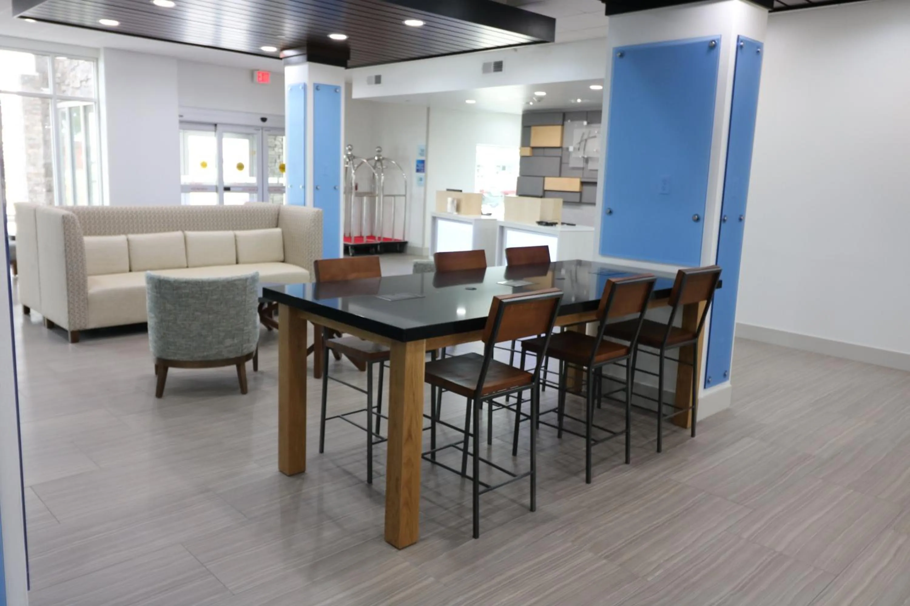 Property building in Holiday Inn Express & Suites - Coffeyville by IHG