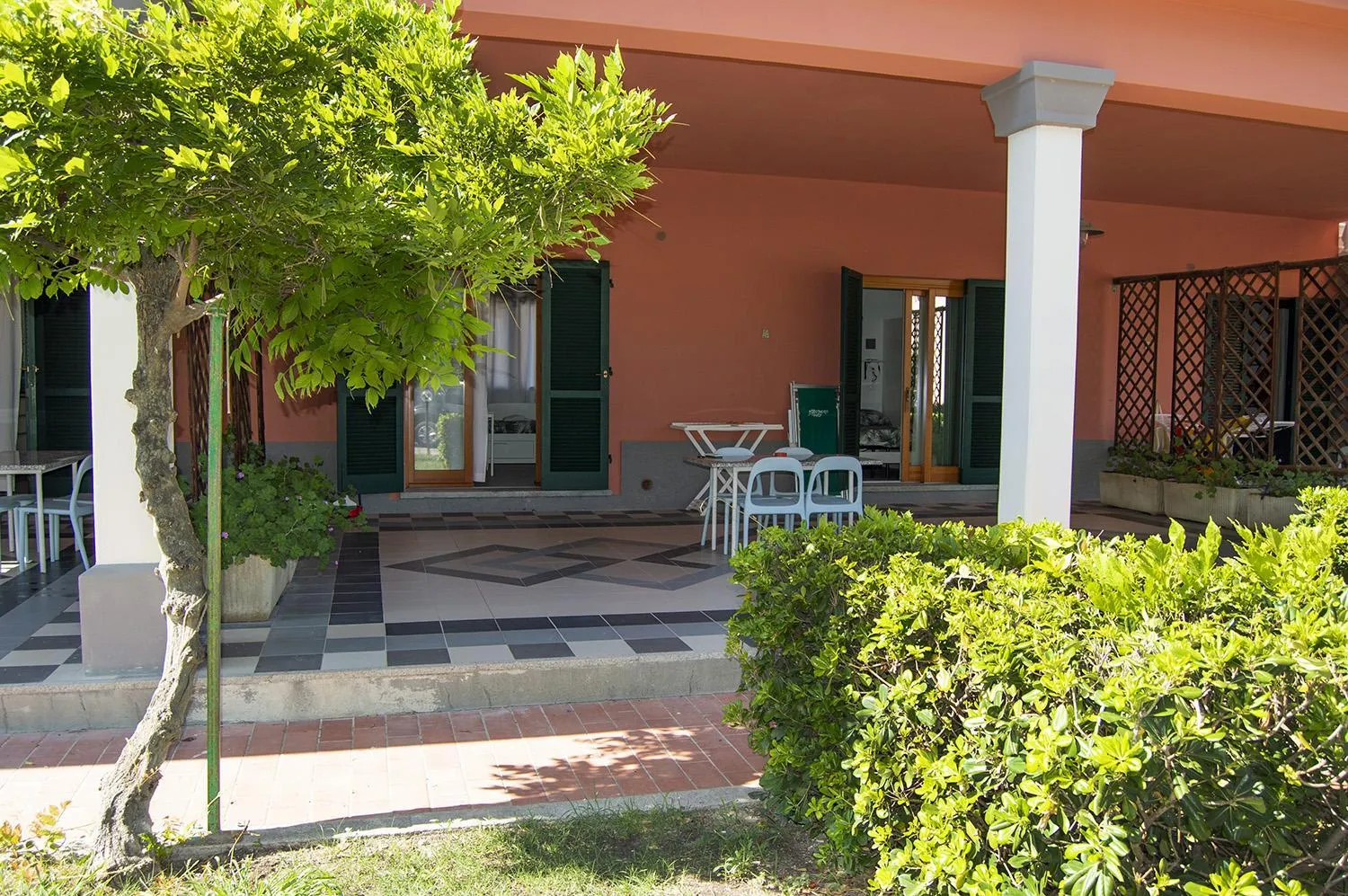 Property building in Pozzo al Moro Village