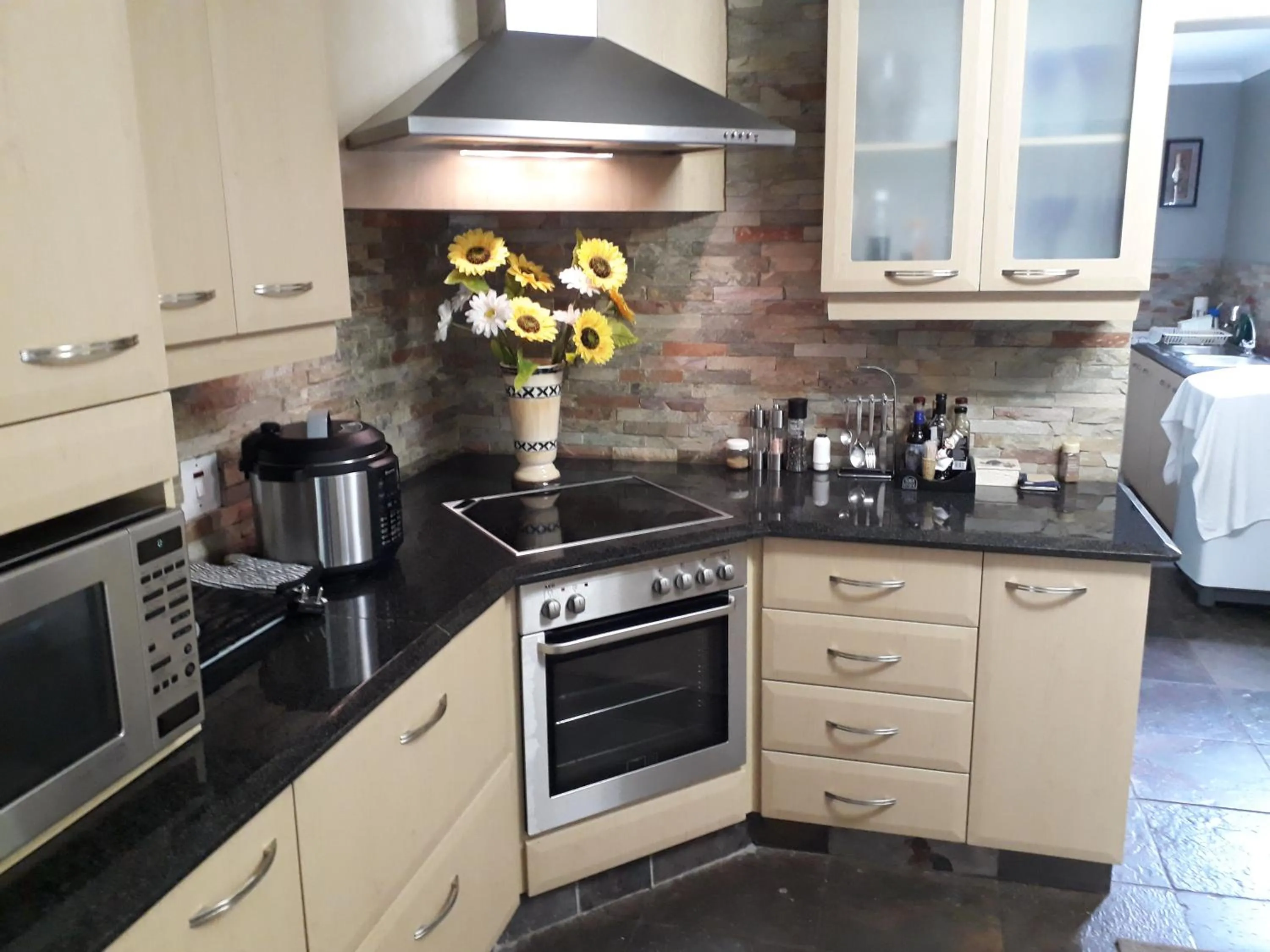 Communal kitchen in Bella Vista Guest House Umhlanga La Lucia