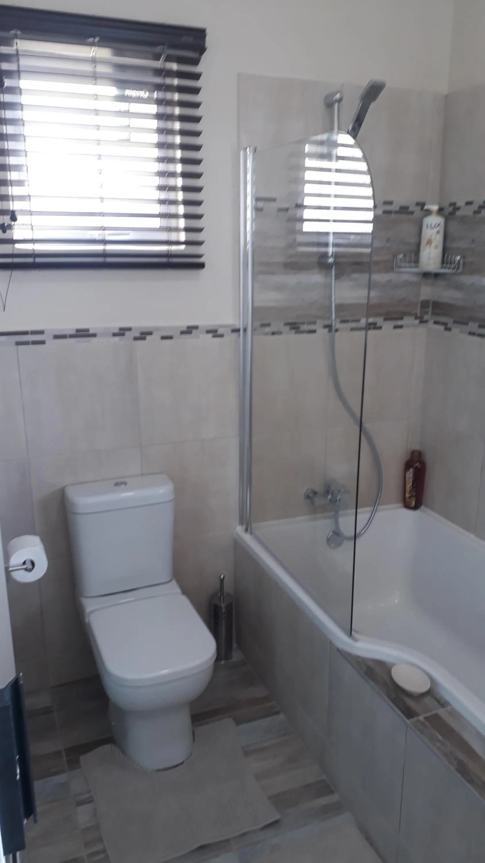 Shower in Bella Vista Guest House Umhlanga La Lucia