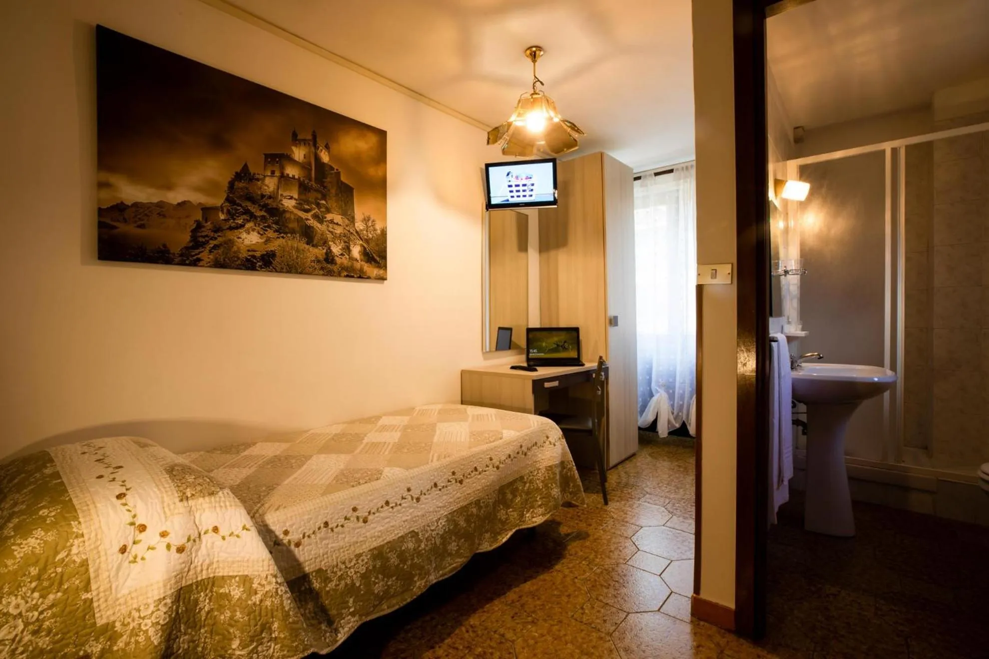 Bed in La Belle Epoque