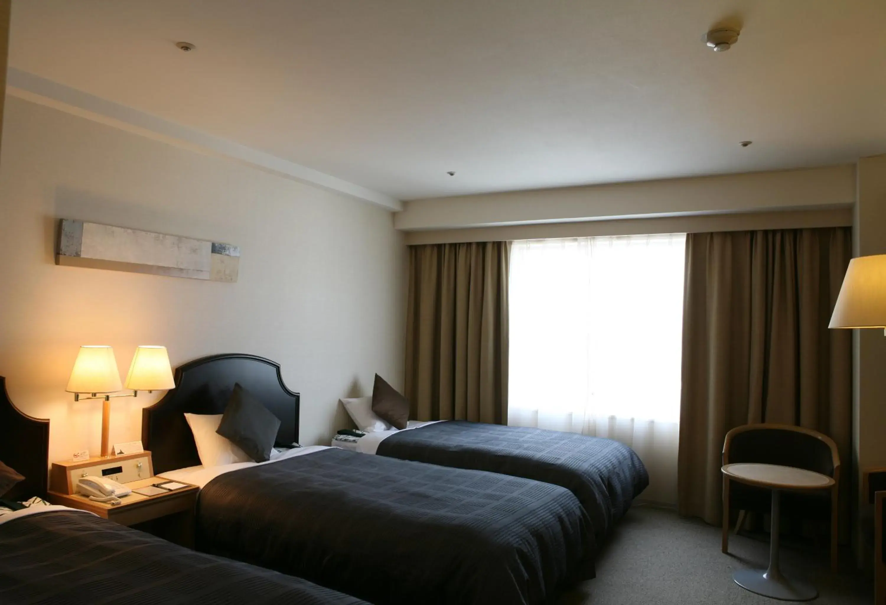 Photo of the whole room, Bed in Cypress Garden Hotel Photo of the whole room, Bed in Cypress Garden Hotel