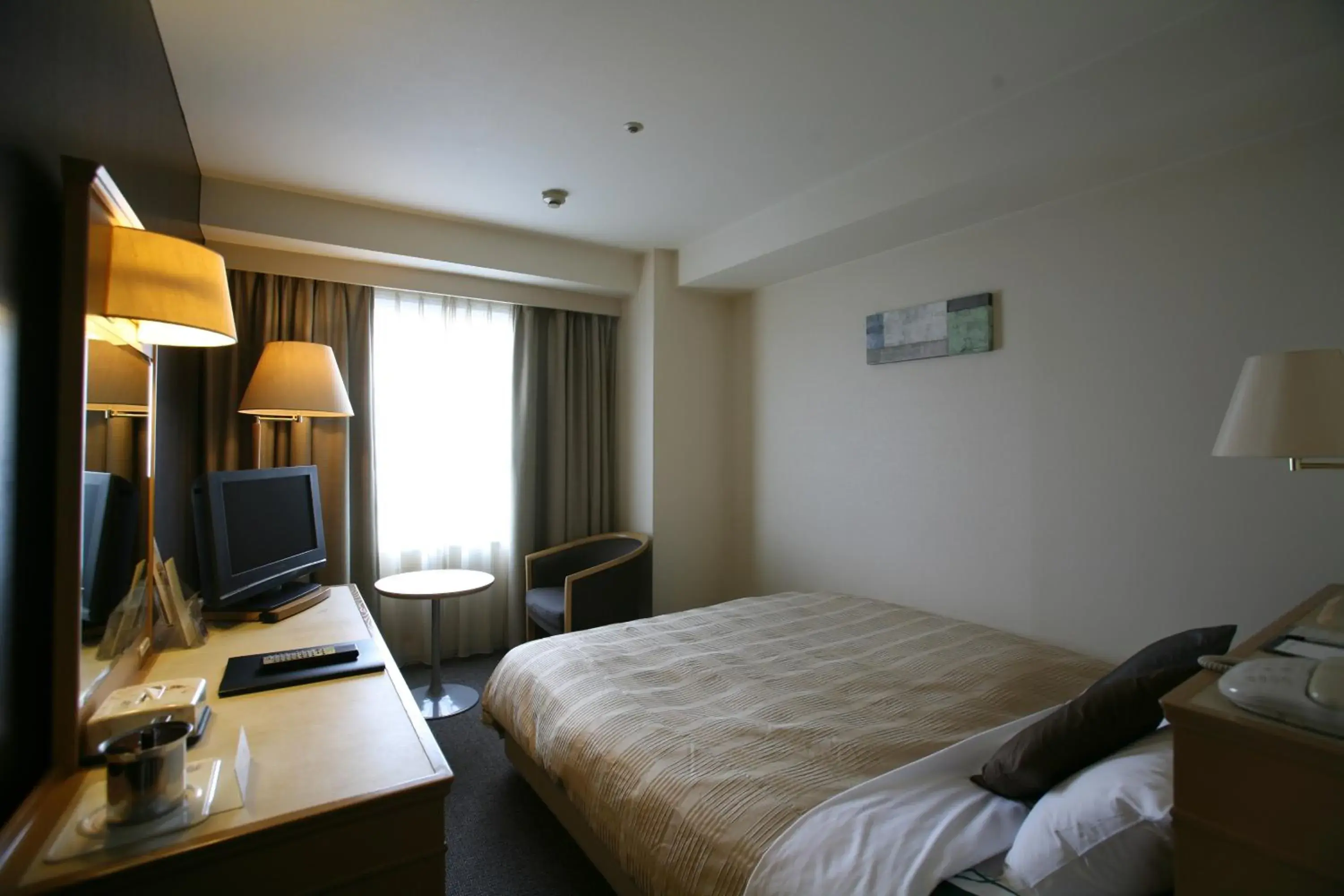 Photo of the whole room, Bed in Cypress Garden Hotel Photo of the whole room, Bed in Cypress Garden Hotel