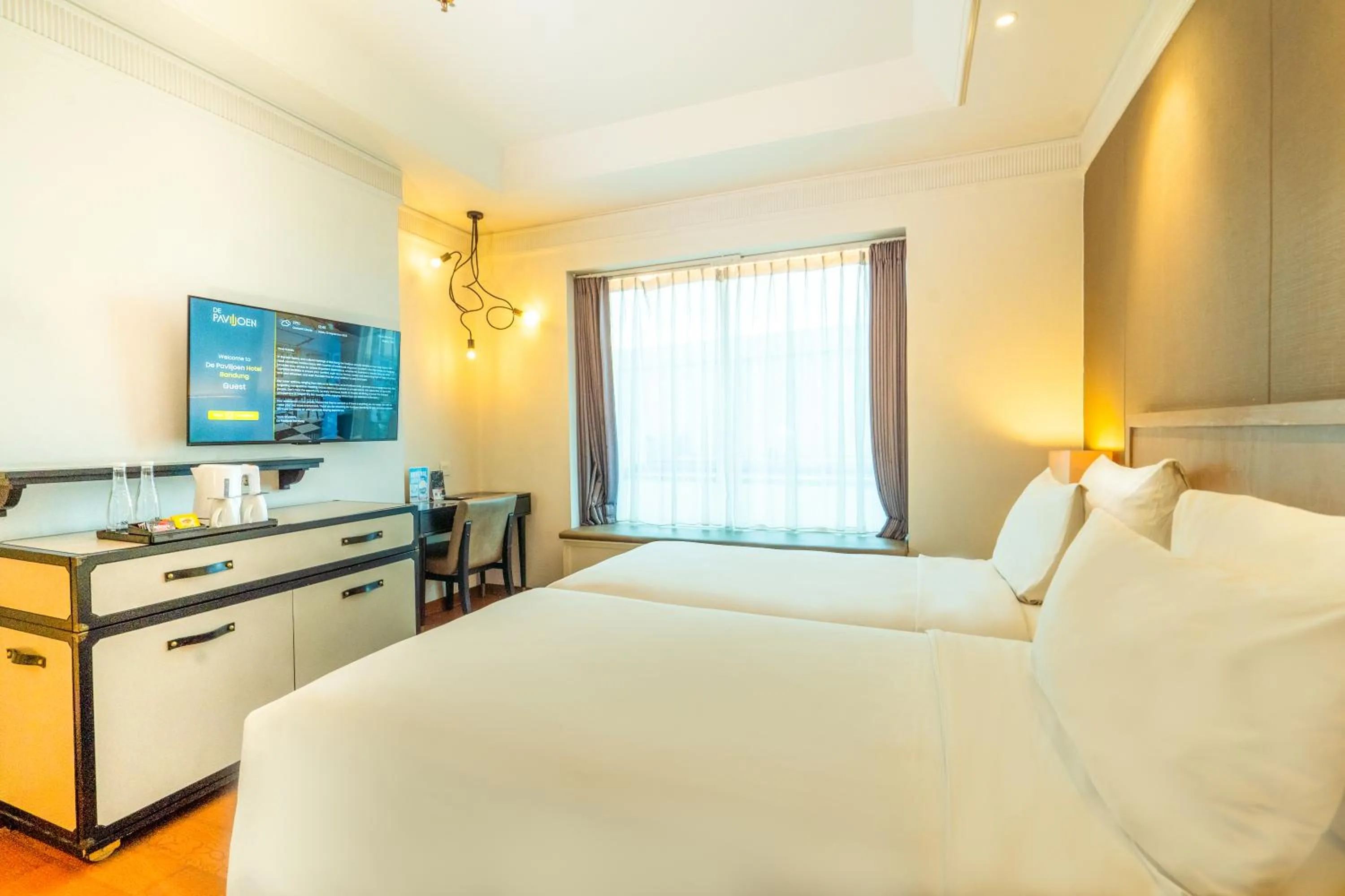 Bed in De Paviljoen Bandung