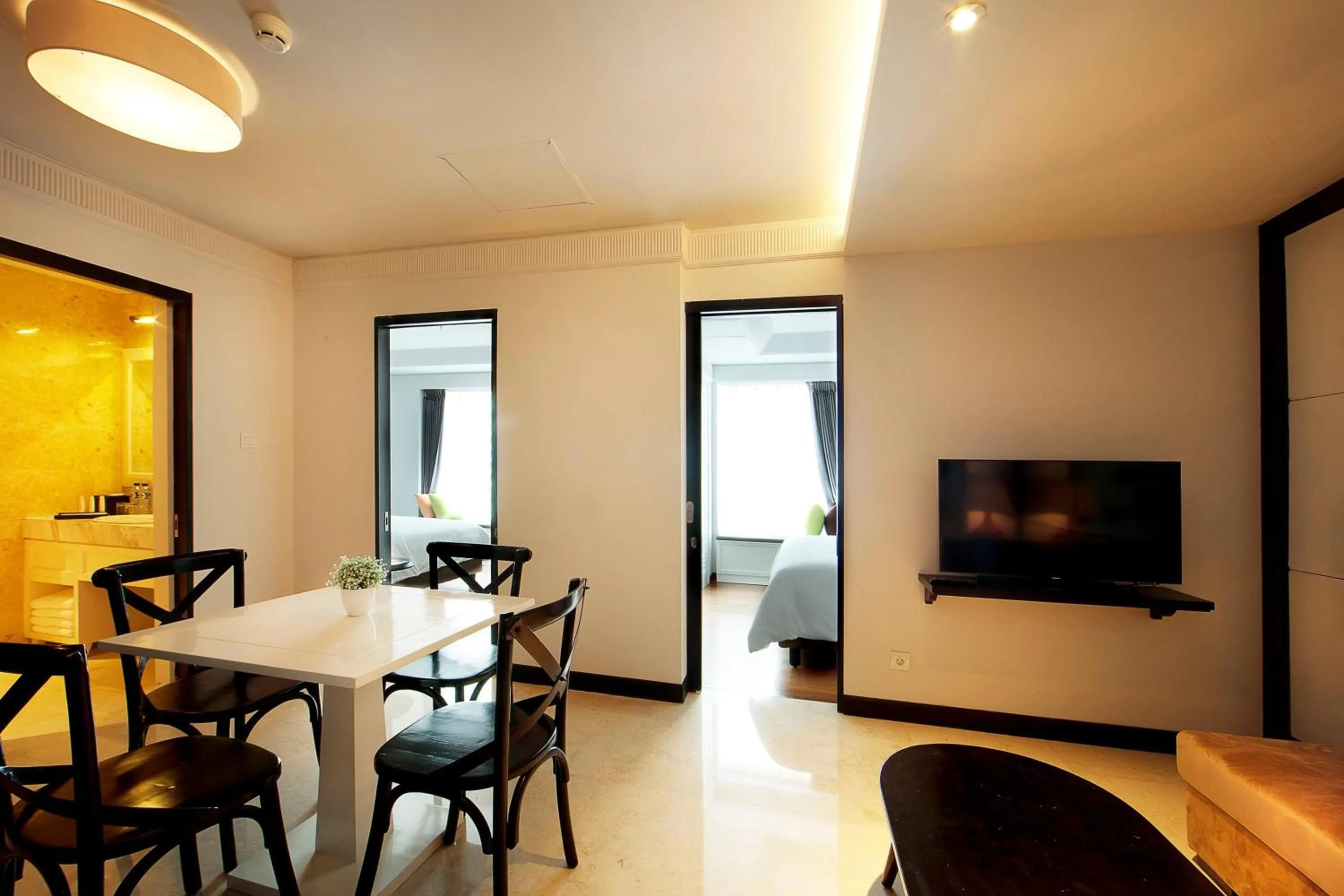 Dining area in De Paviljoen Bandung