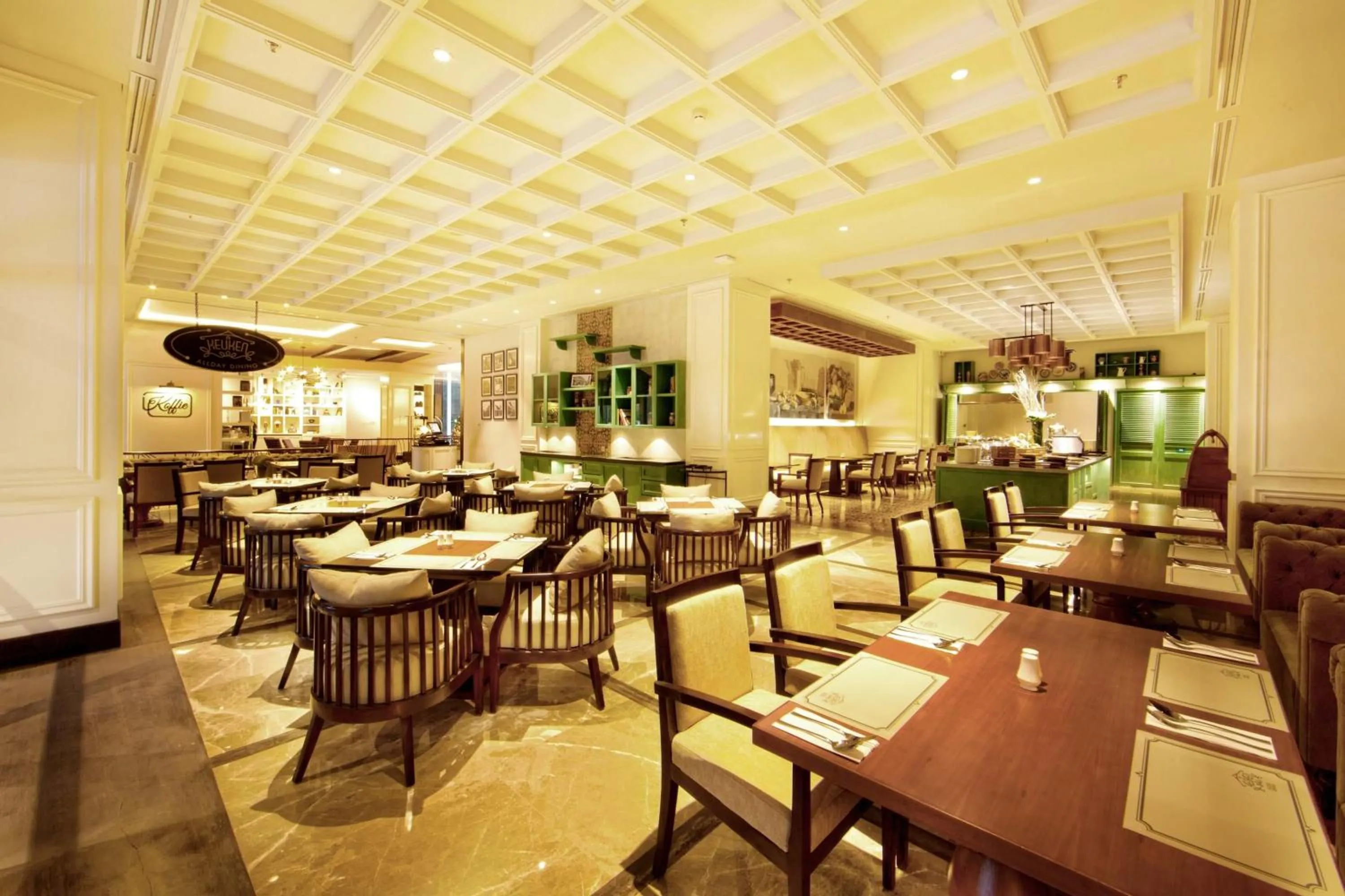 Restaurant/places to eat in De Paviljoen Bandung