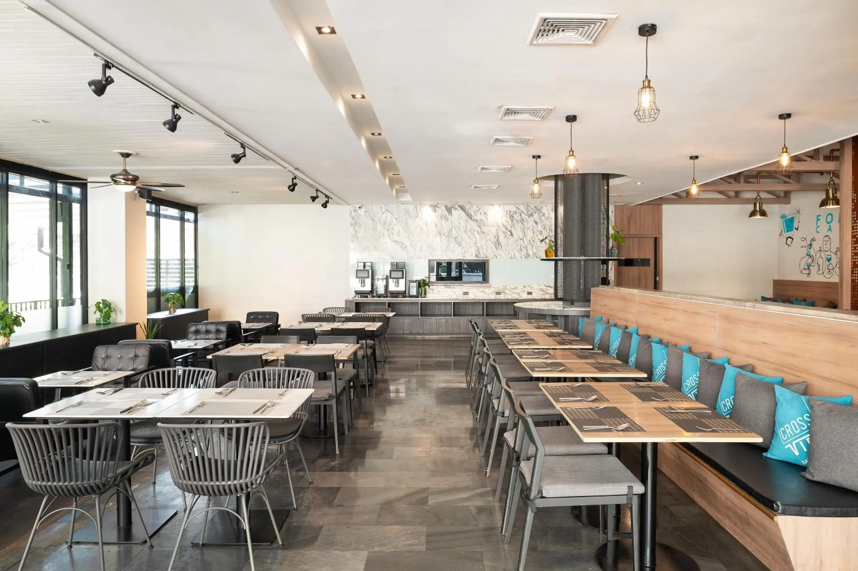 Restaurant/places to eat in Cross Vibe Bangkok Sukhumvit Restaurant/places to eat in Cross Vibe Bangkok Sukhumvit