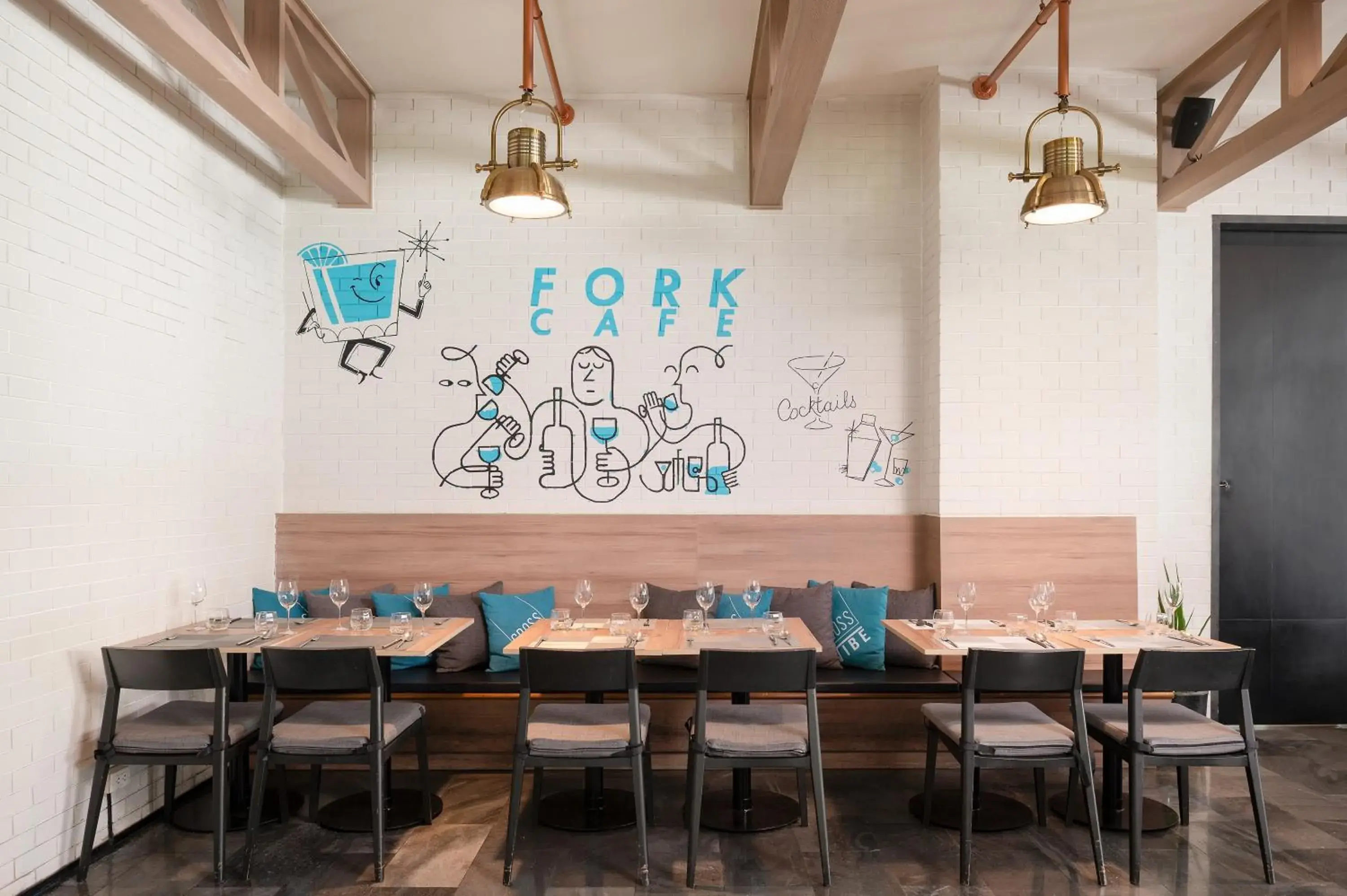 Restaurant/places to eat in Cross Vibe Bangkok Sukhumvit Restaurant/places to eat in Cross Vibe Bangkok Sukhumvit