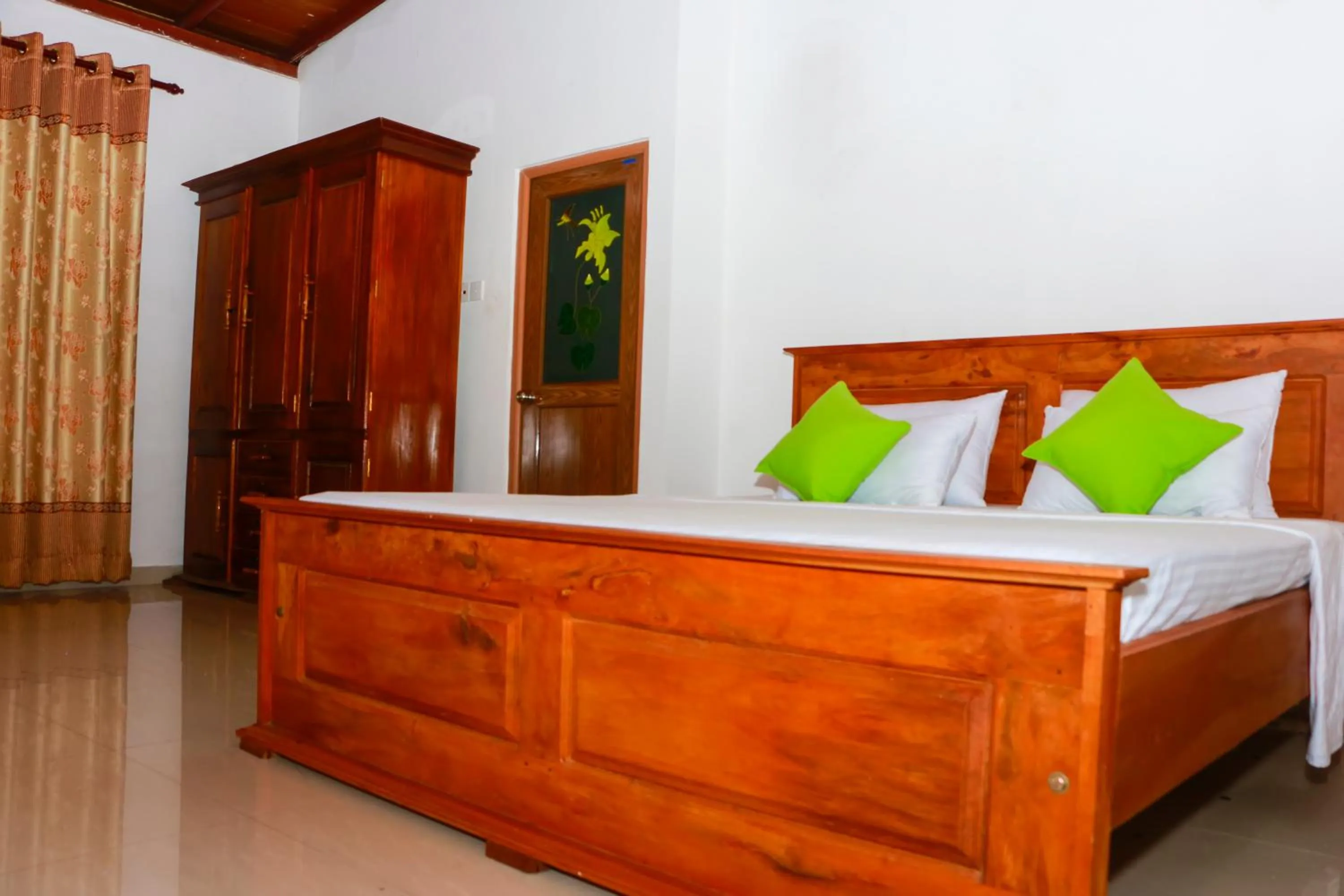 Photo of the whole room, Bed in Sajee Villa