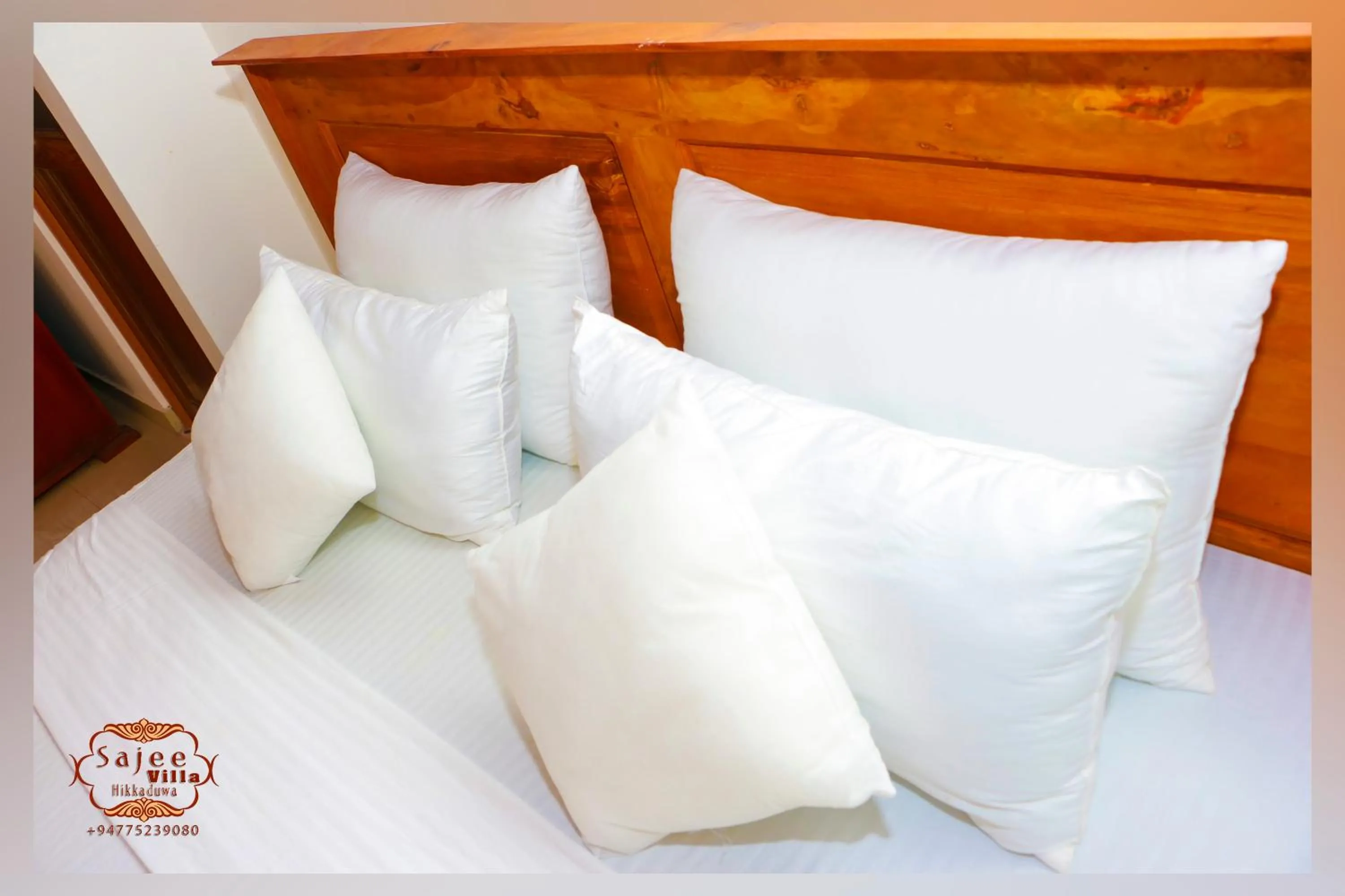 Breakfast, Bed in Sajee Villa