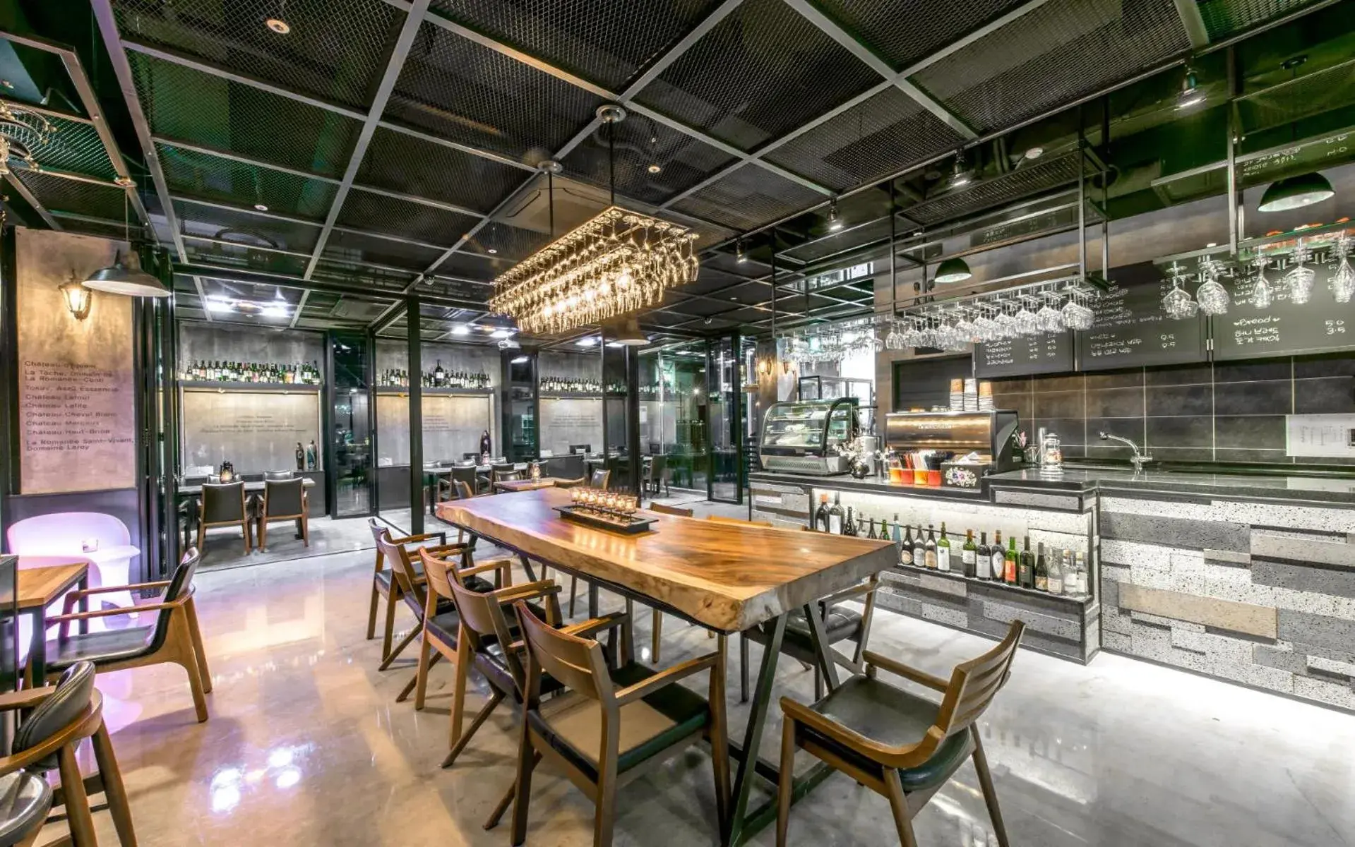 Lounge or bar in Onda D'oro Hostel Lounge or bar in Onda D'oro Hostel