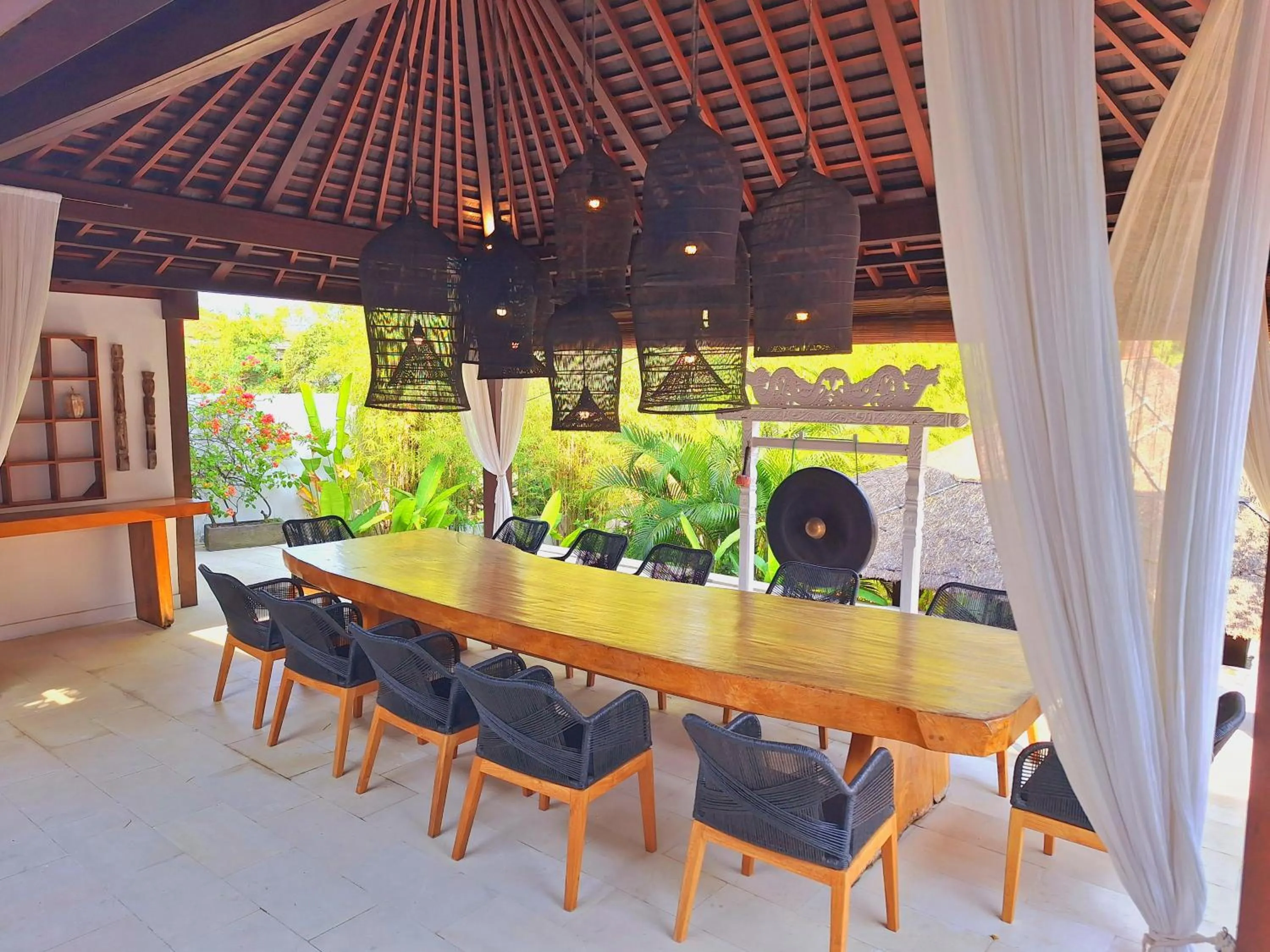 Patio in Villa Naty Canggu - 6 Bedrooms Luxury Villa