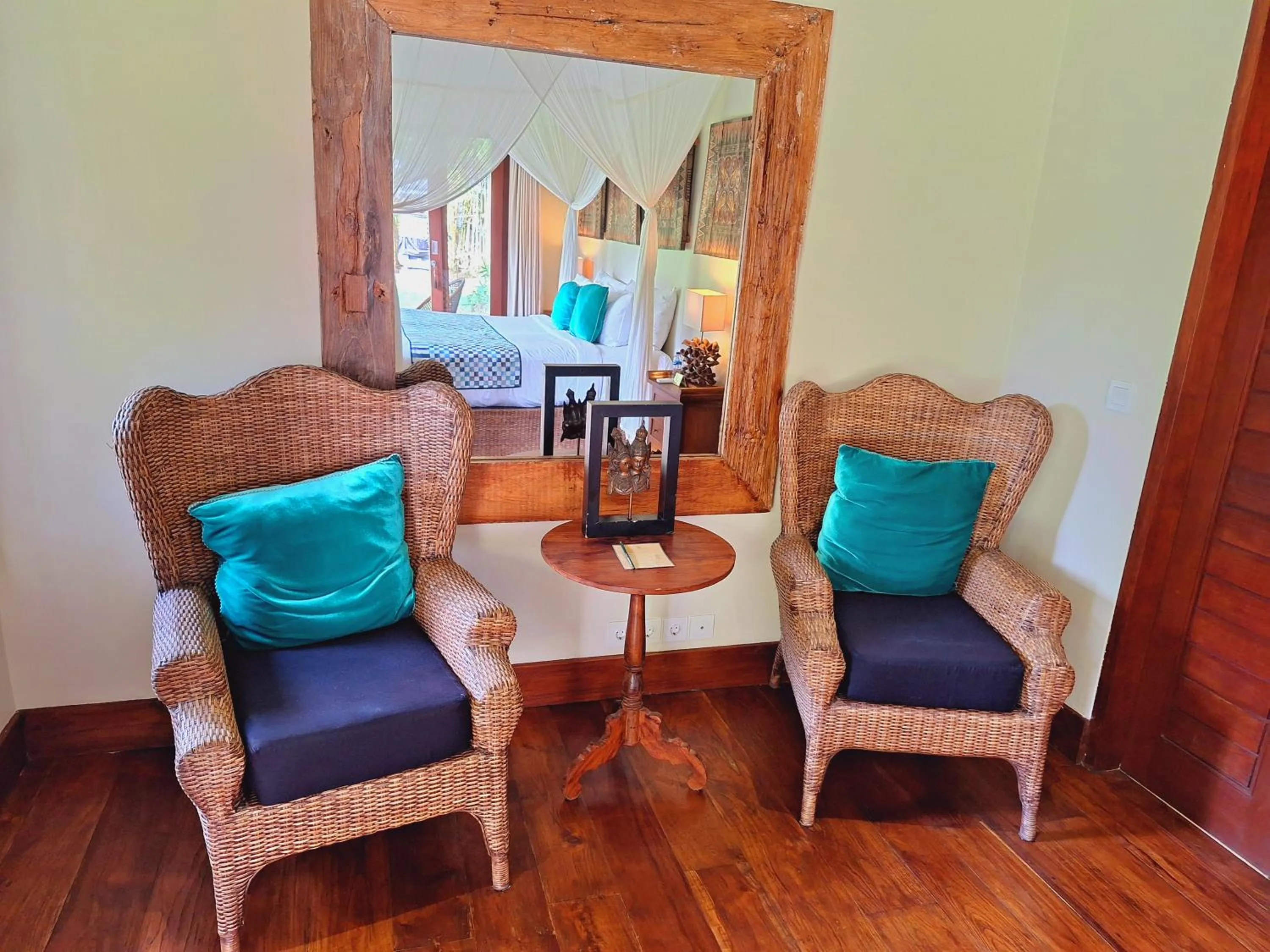 Seating area in Villa Naty Canggu - 6 Bedrooms Luxury Villa