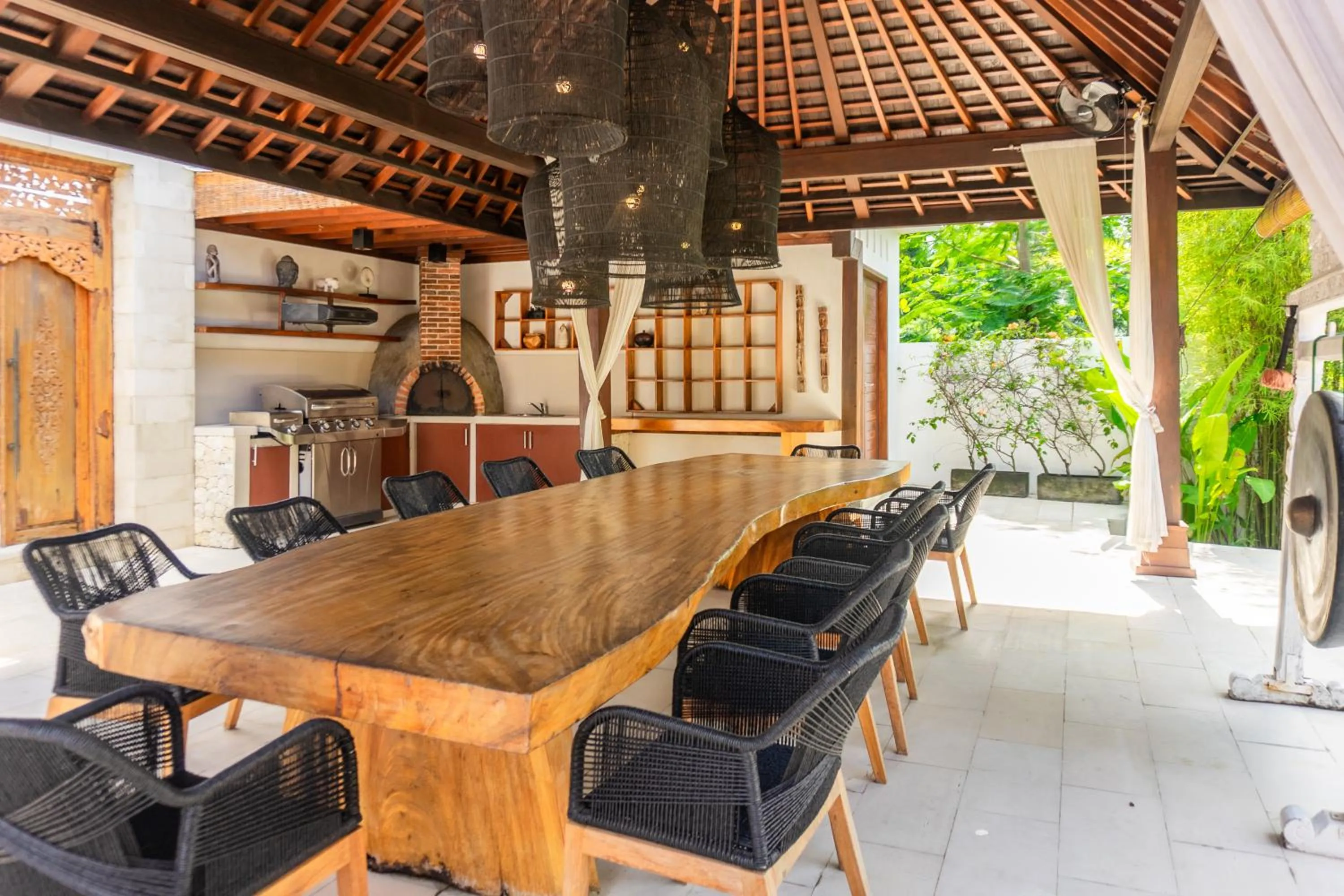 Dining area in Villa Naty Canggu - 6 Bedrooms Luxury Villa