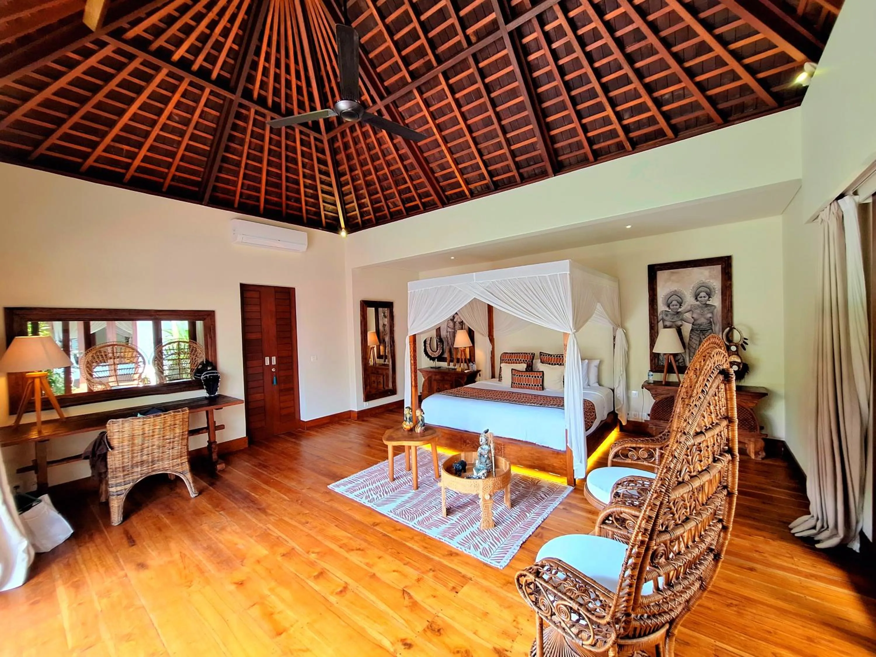 Bedroom in Villa Naty Canggu - 6 Bedrooms Luxury Villa
