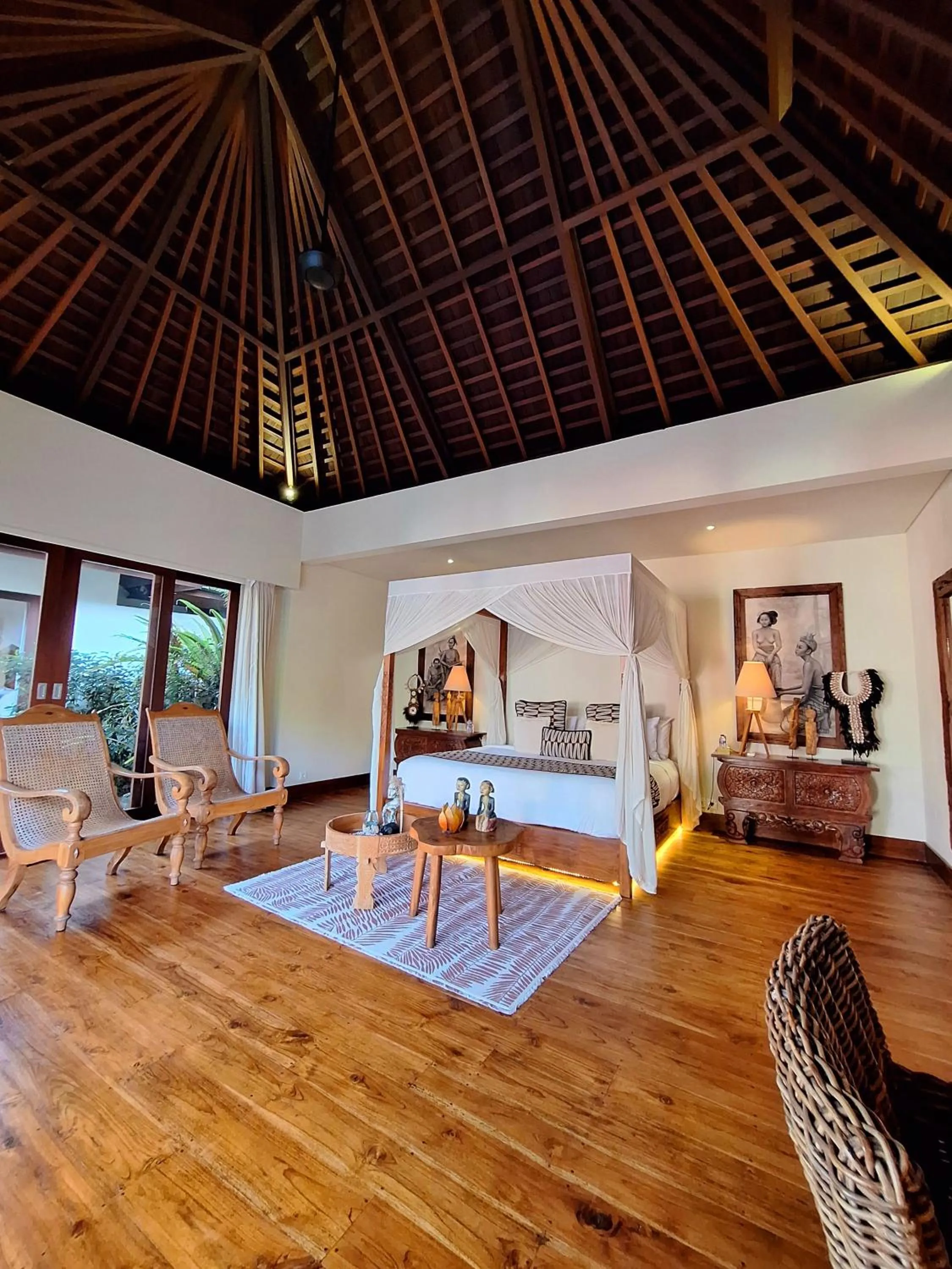 Bed in Villa Naty Canggu - 6 Bedrooms Luxury Villa