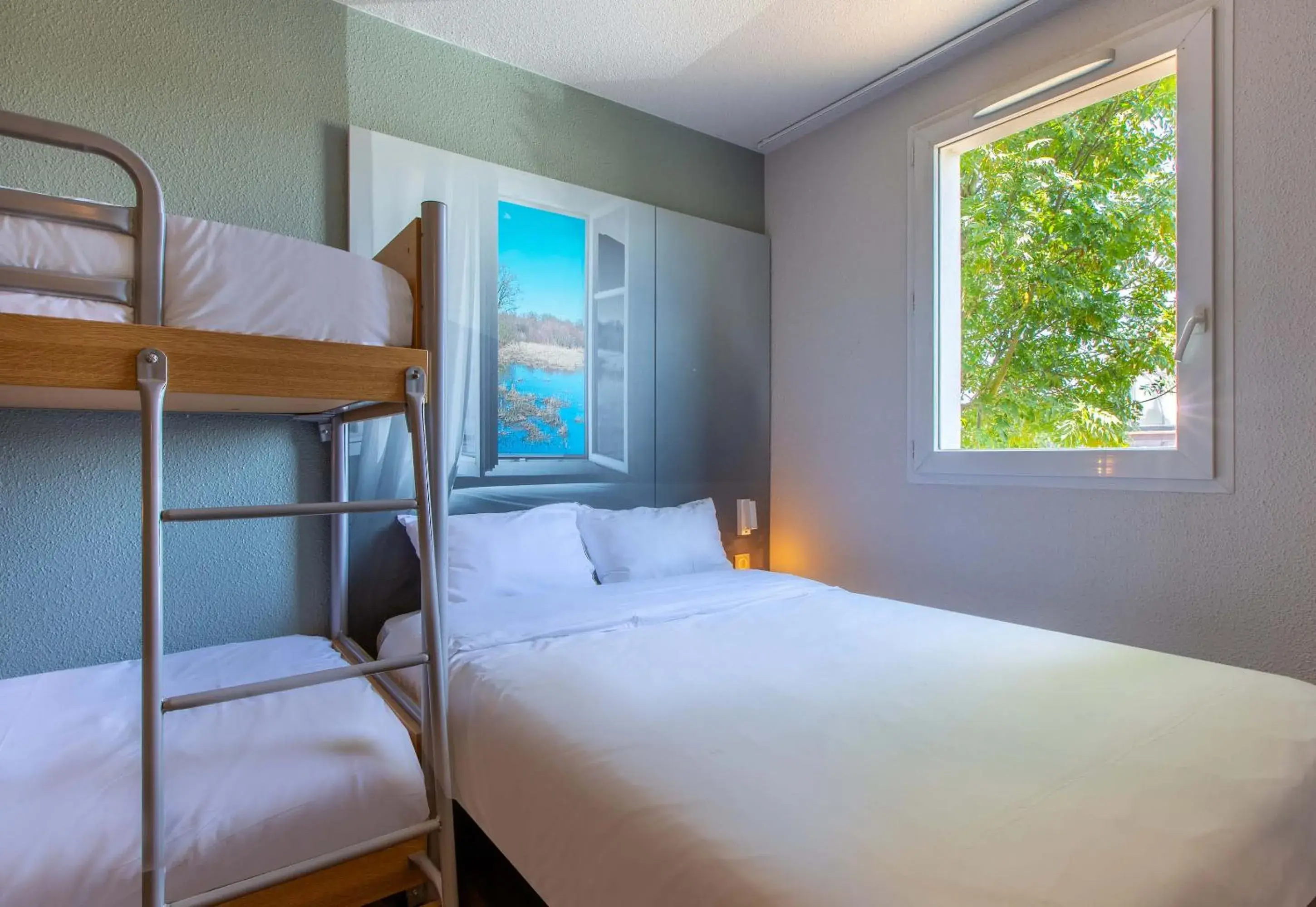 Bedroom, Bed in B&B HOTEL CHATEAUROUX Déols Bedroom, Bed in B&B HOTEL CHATEAUROUX Déols