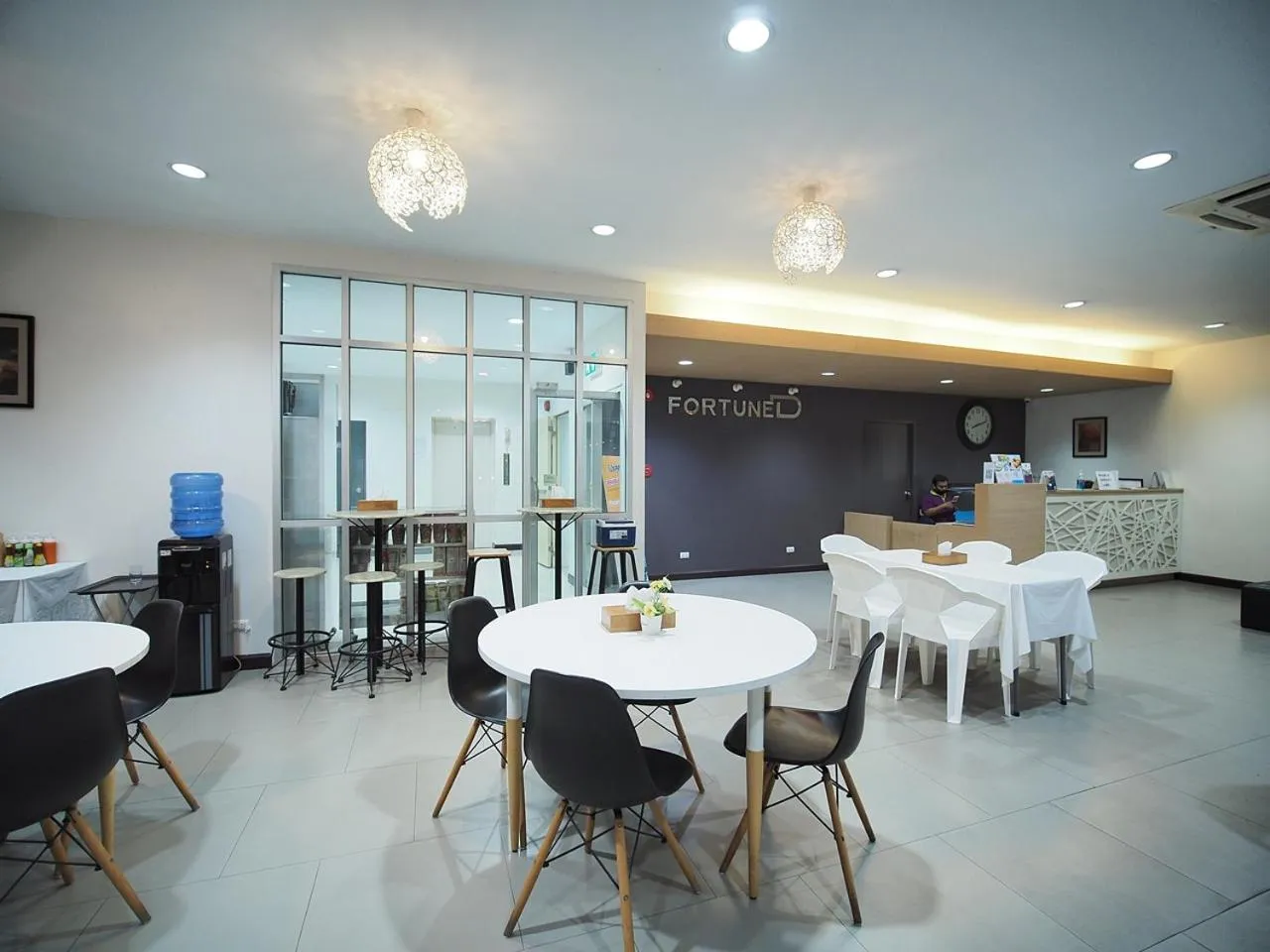 Restaurant/places to eat in Fortune D Hotel Maesot