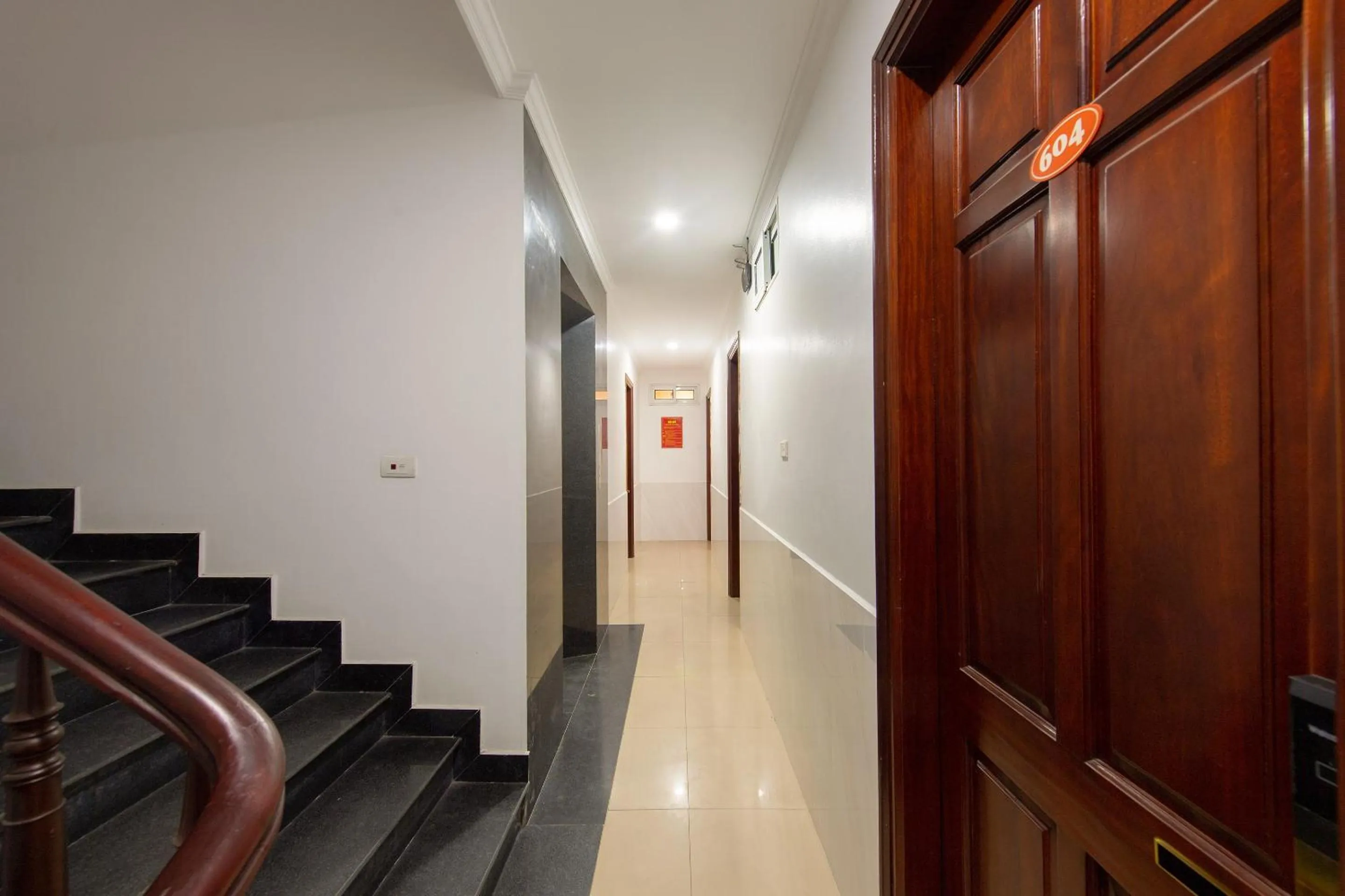 Lobby or reception in Super OYO Capital O 387 Bach Duong Hotel