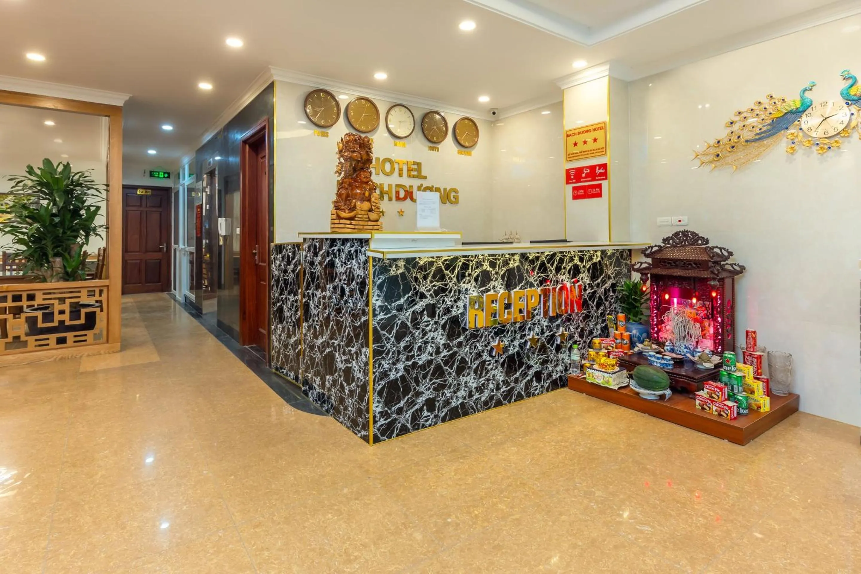 Lobby or reception in Super OYO Capital O 387 Bach Duong Hotel