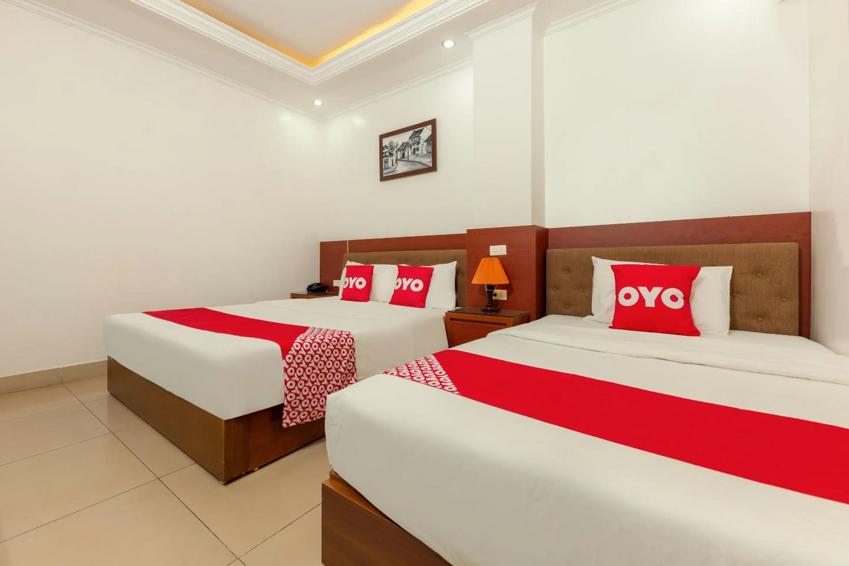 Bedroom, Bed in Super OYO Capital O 387 Bach Duong Hotel