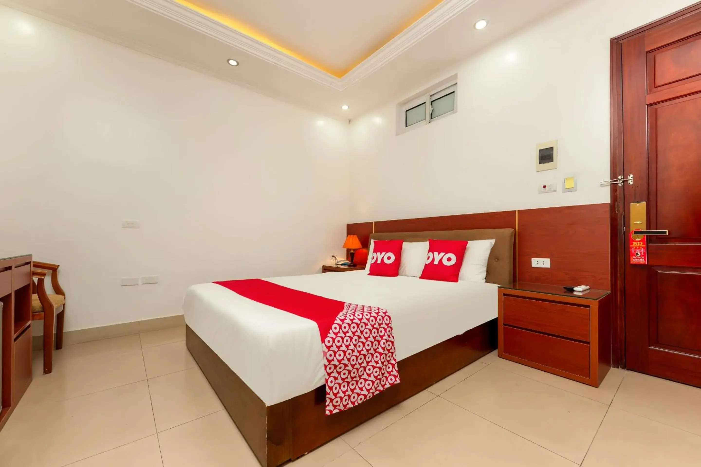 Standard Double Room in Super OYO Capital O 387 Bach Duong Hotel Standard Double Room in Super OYO Capital O 387 Bach Duong Hotel