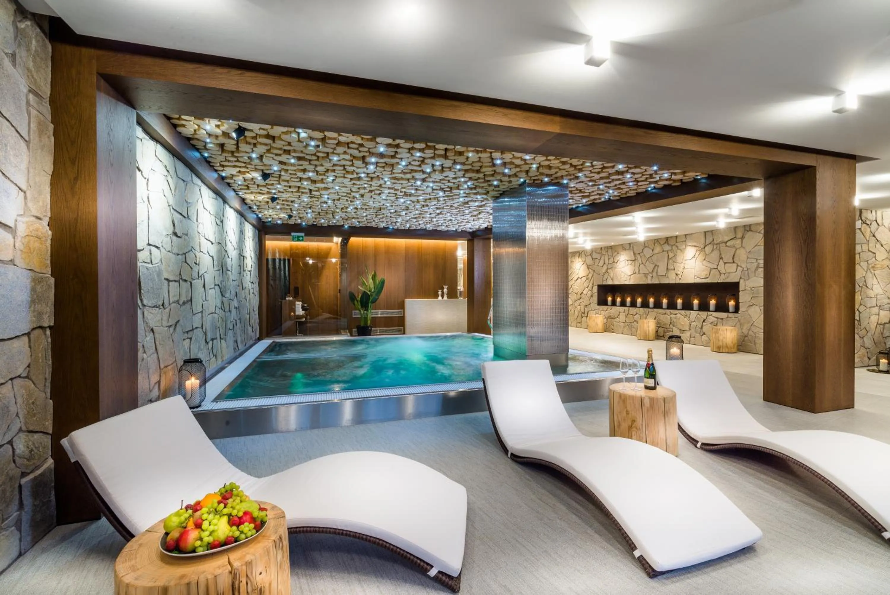 Hot Tub in Hotel Pošta