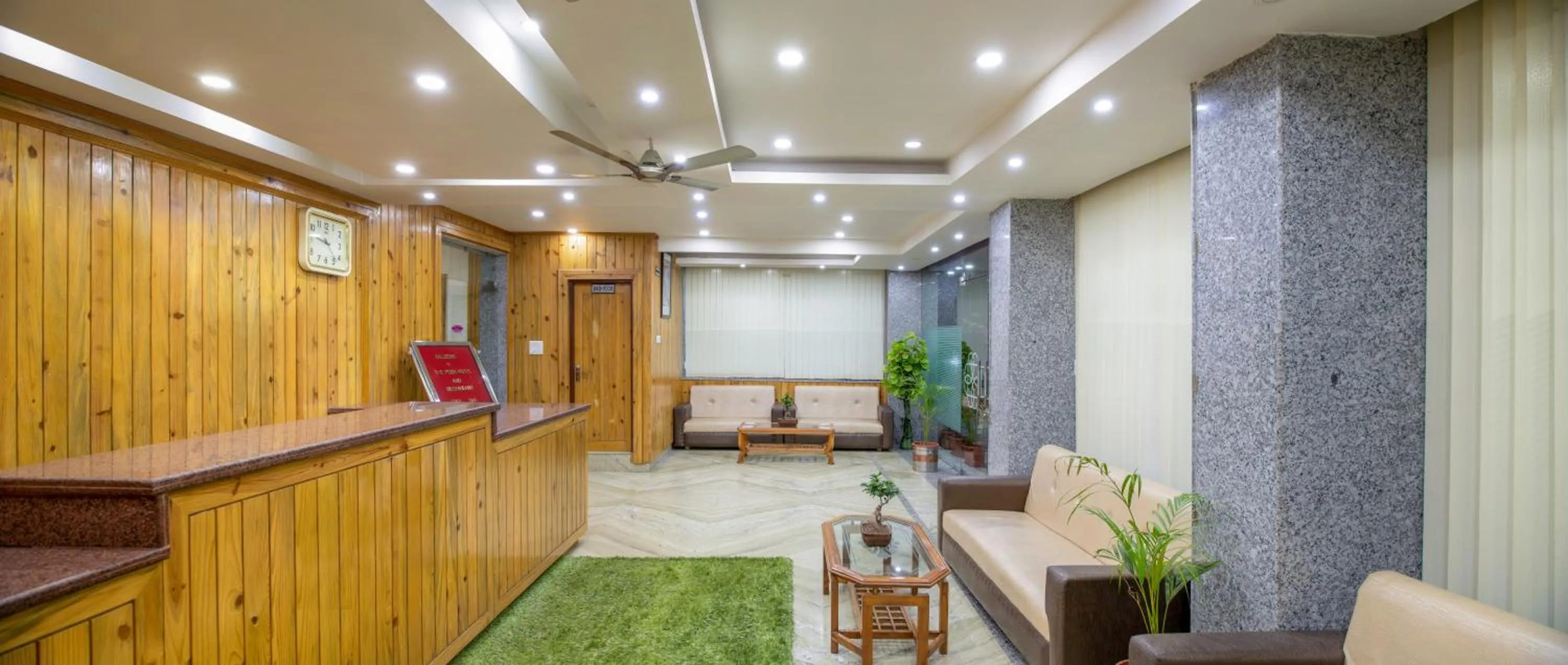 Living room in The Posh Hotel