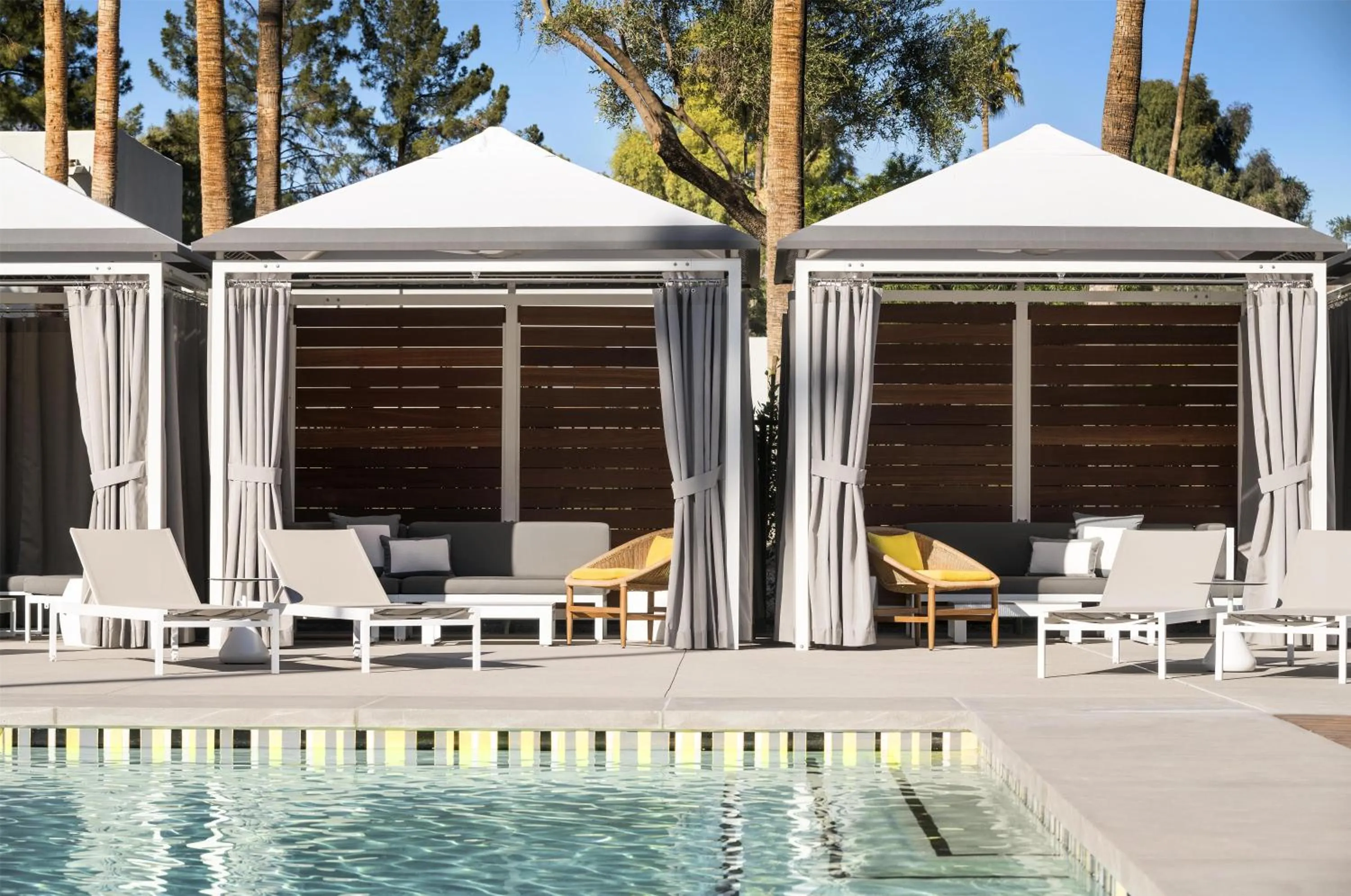 Swimming pool in Andaz Scottsdale Resort & Bungalows