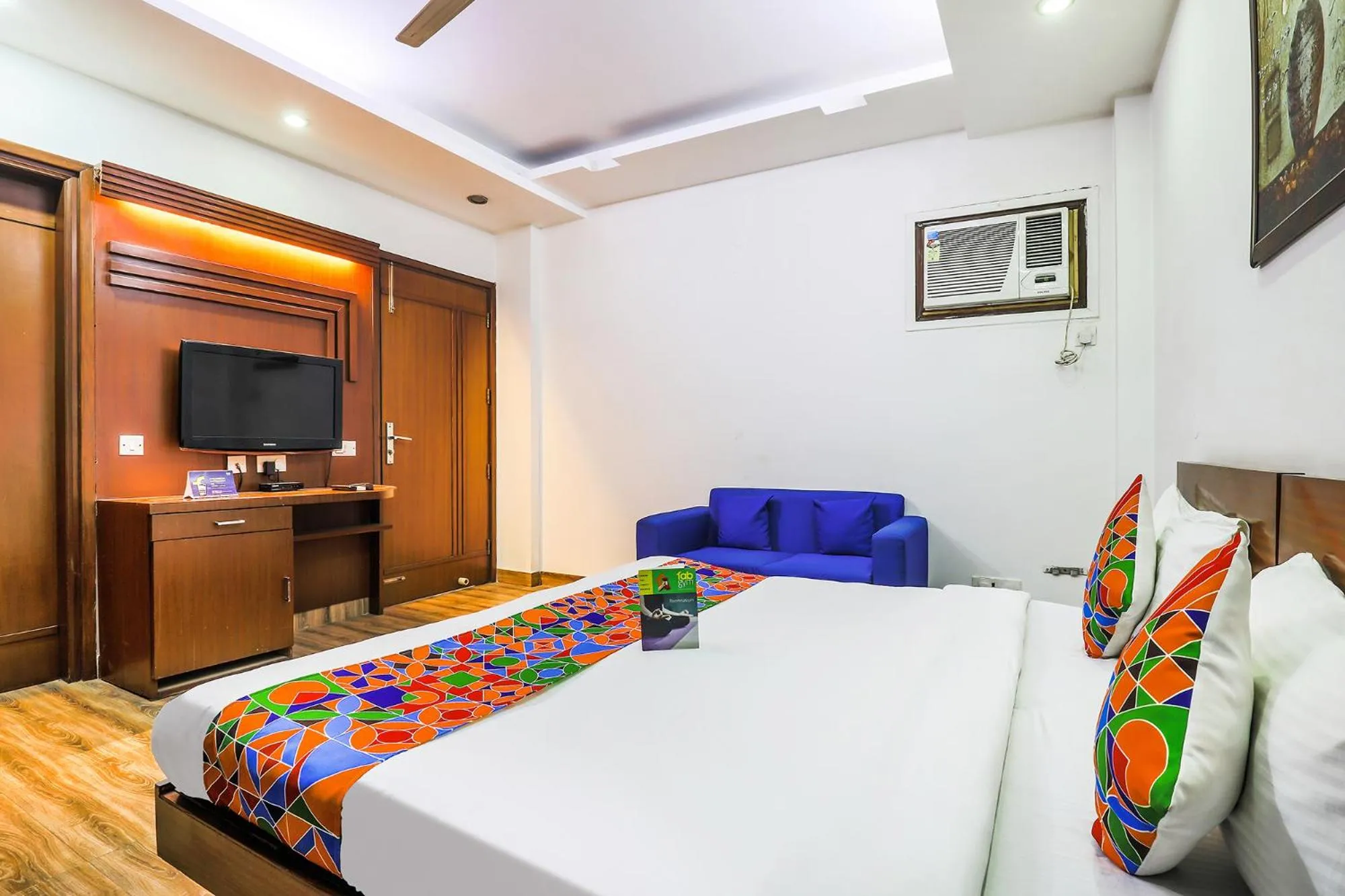 Bed in FabHotel The Residency DLF Galleria