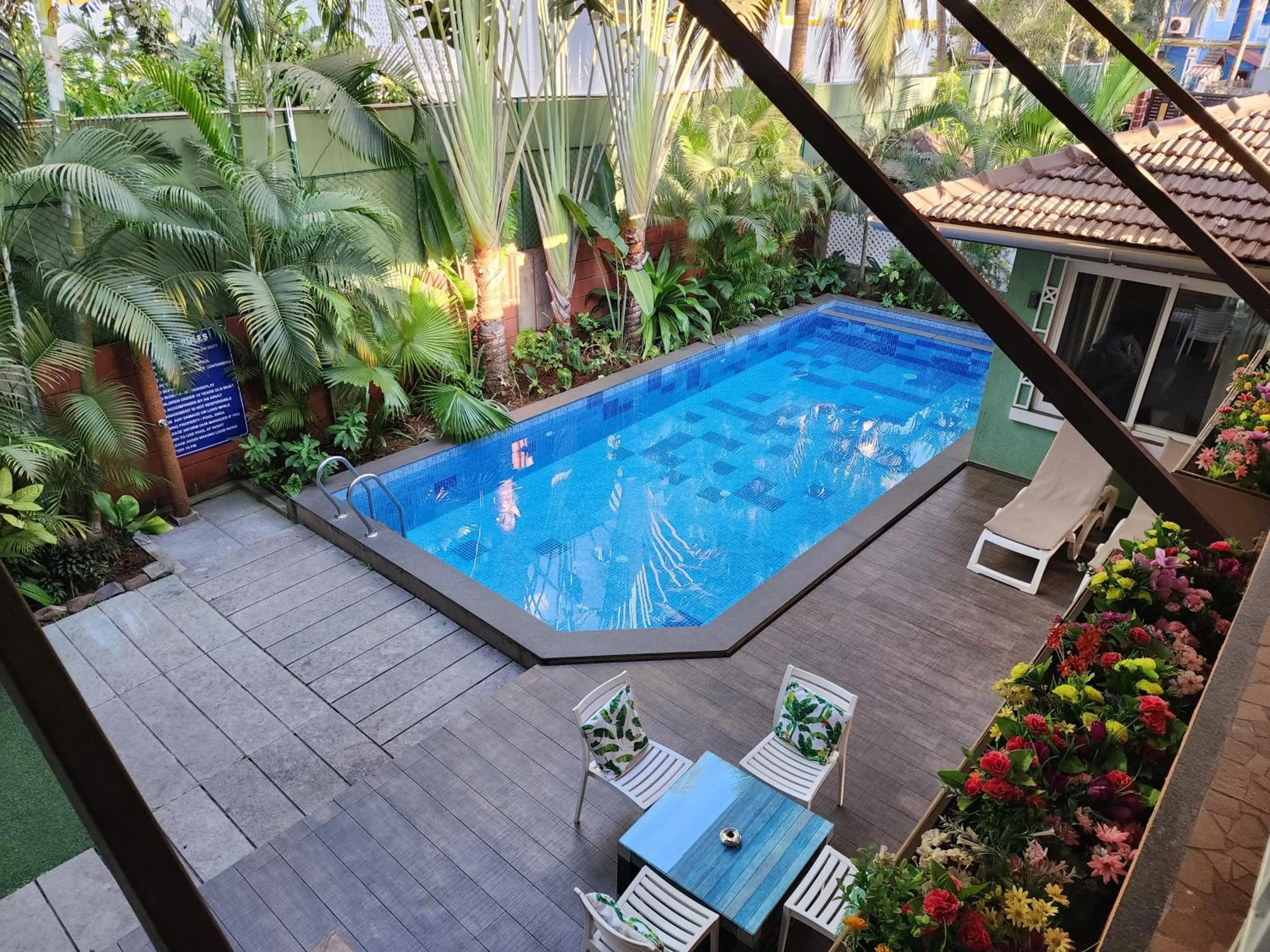 Beach 7 mins walk Luxury villa Diva