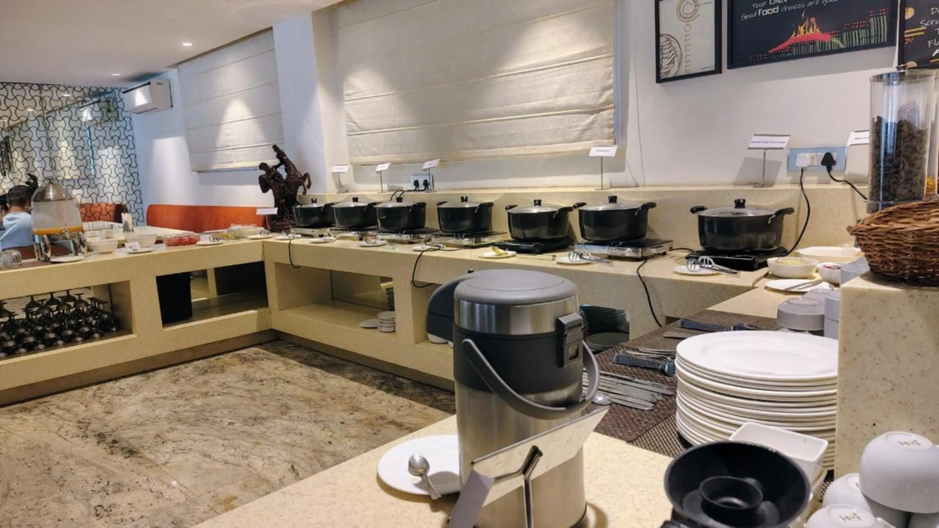 Restaurant/places to eat in La Oasis by Meraden ,Goa