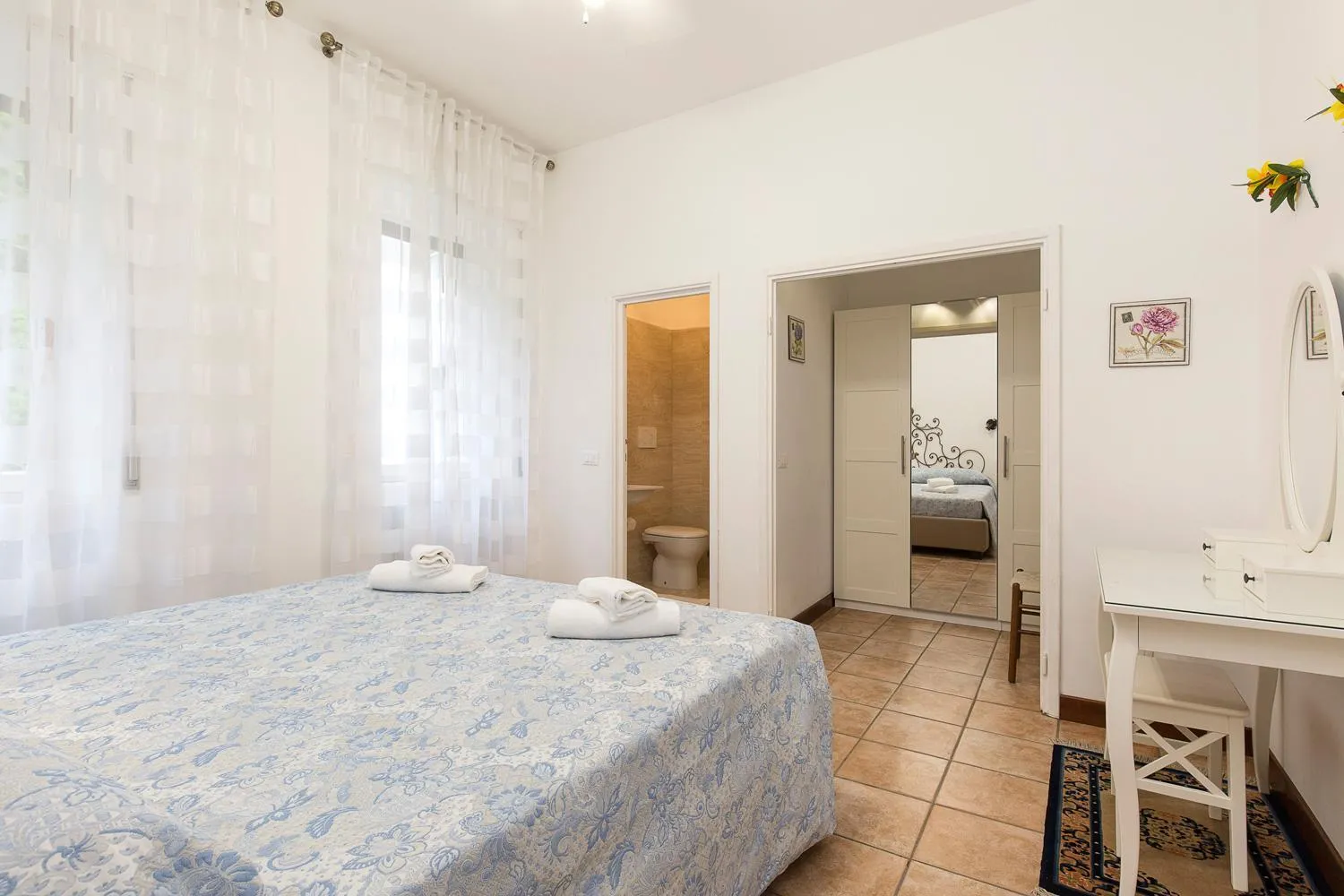 Bed in Rampolina view by Impero House