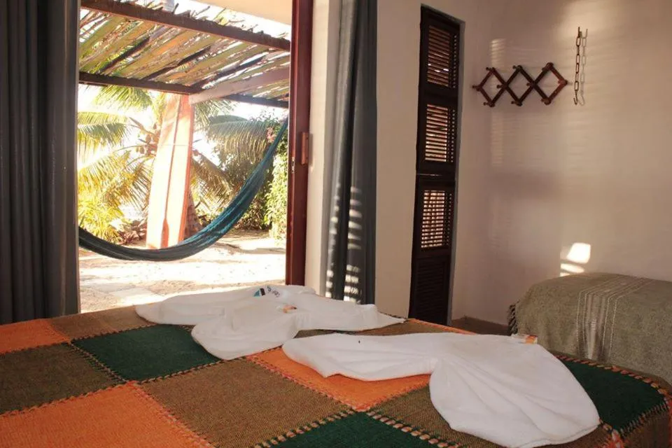Photo of the whole room, Bed in Cabôco Sonhadô Passeios Náuticos e Pousada