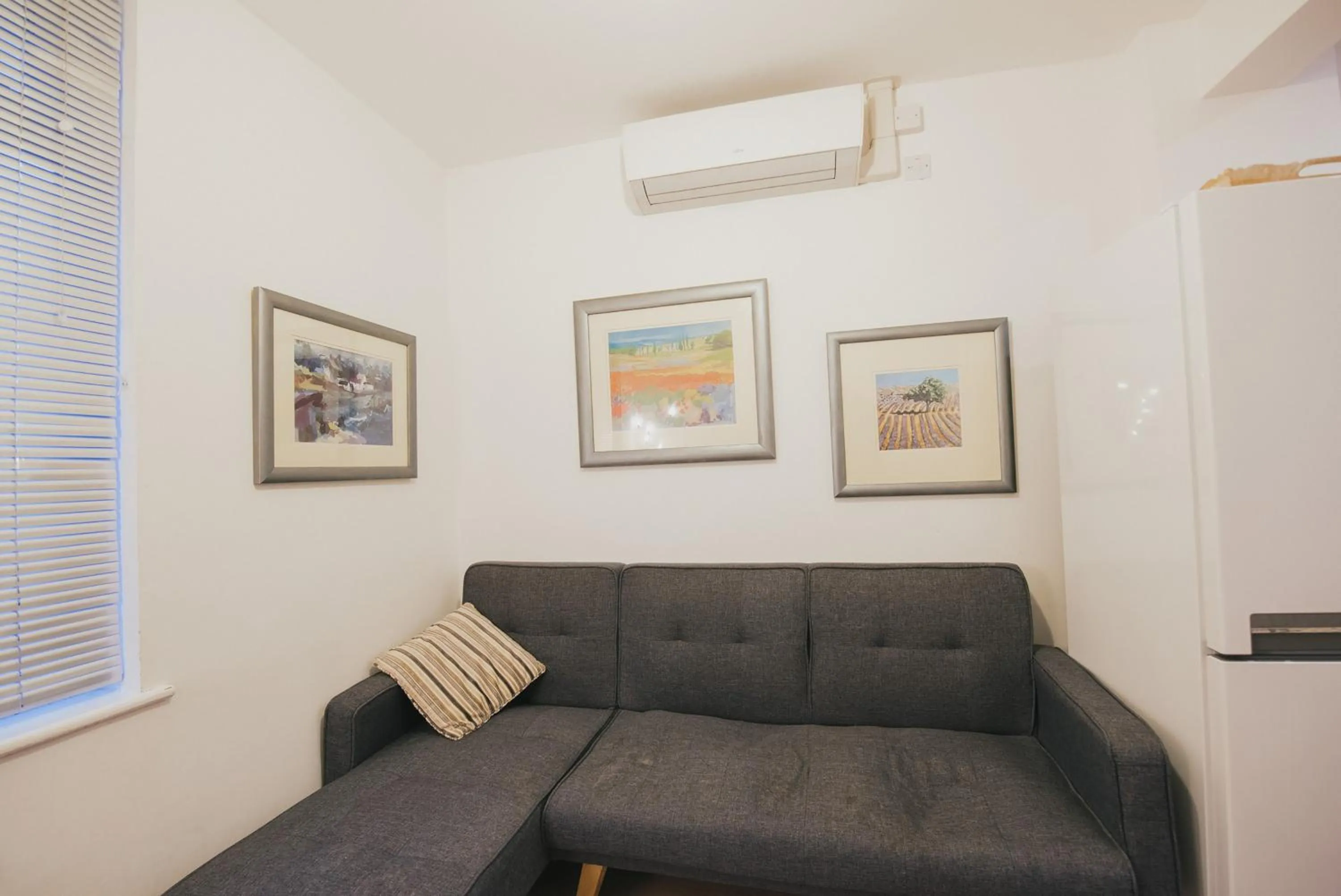 Living room in Home Sweet Home by Paymán Club